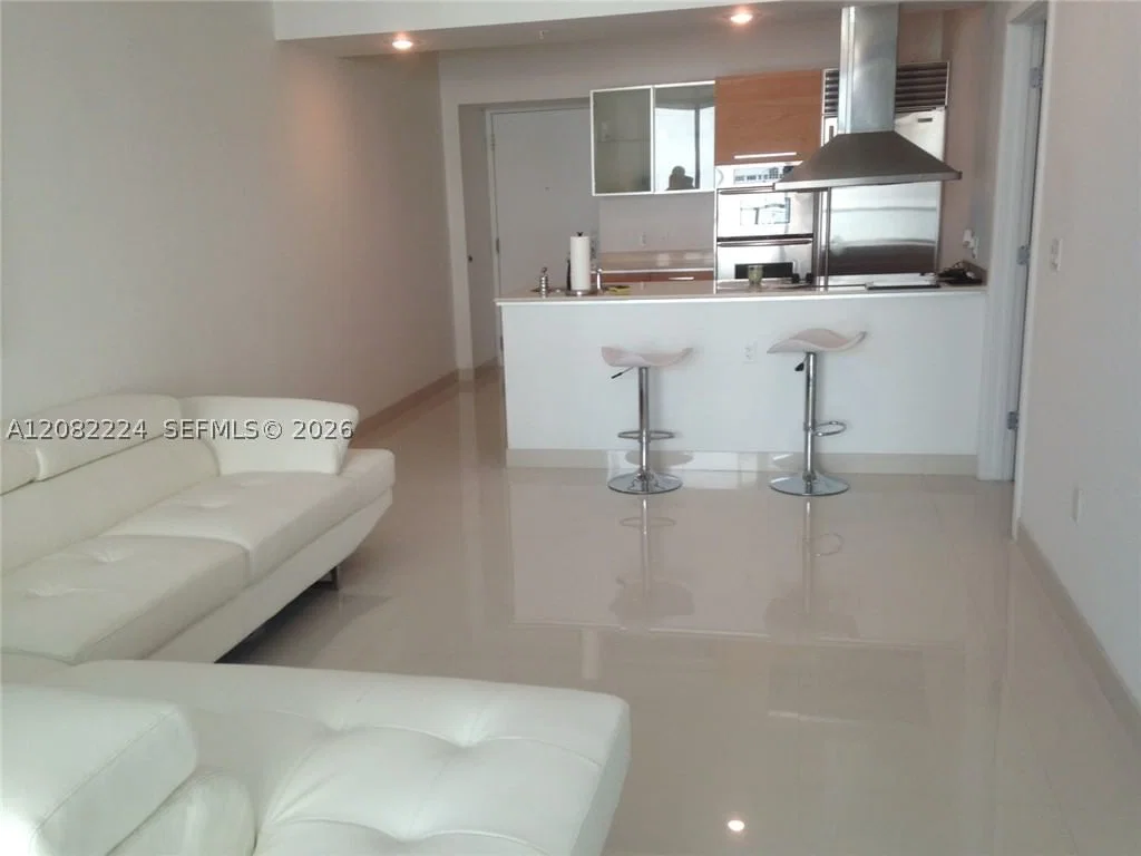 1-bedroom Condo — 218 14th St #2108, Miami, FL 33131