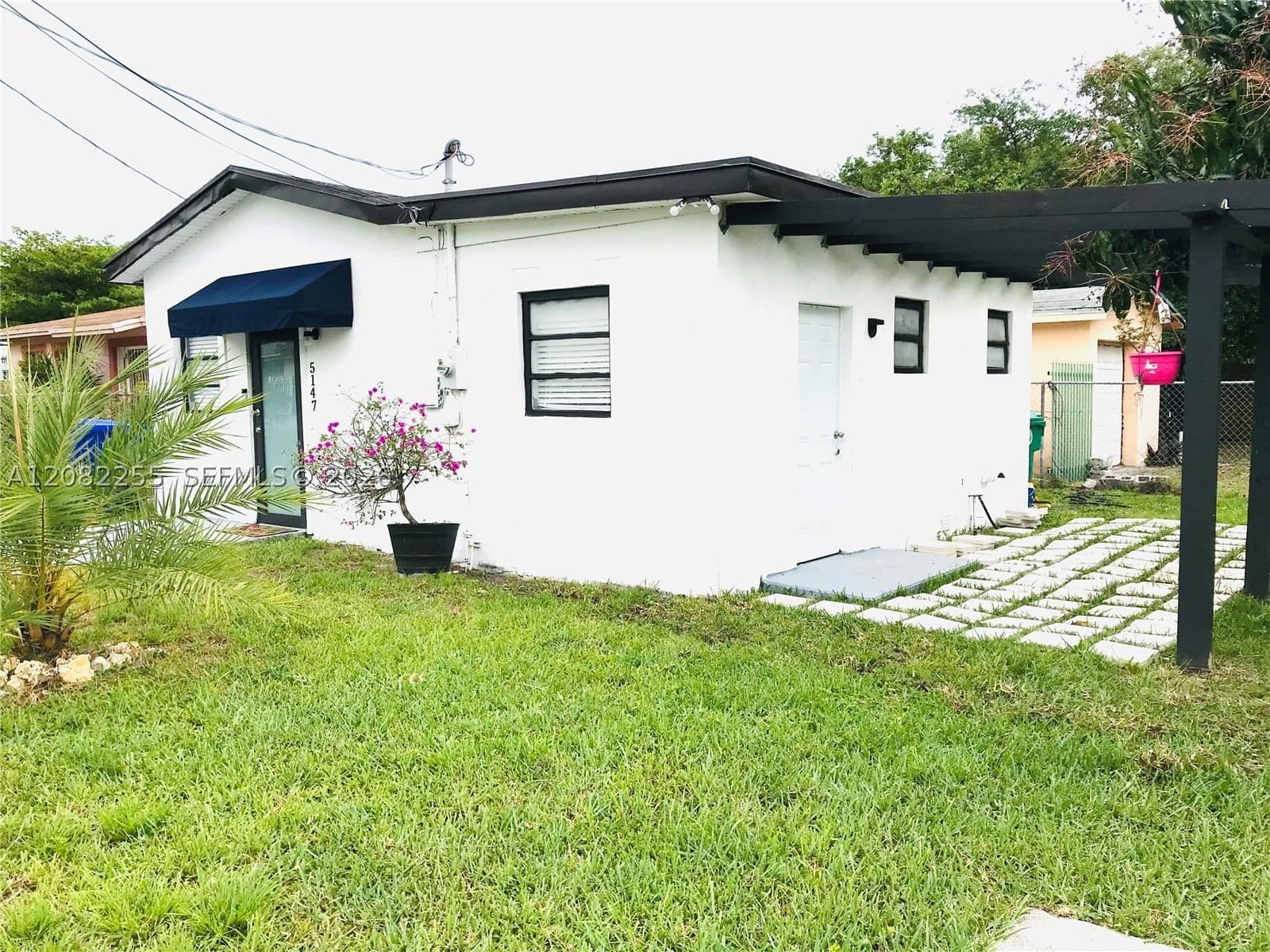 Dubleks — 5145 5th Ave, Miami, FL 33127