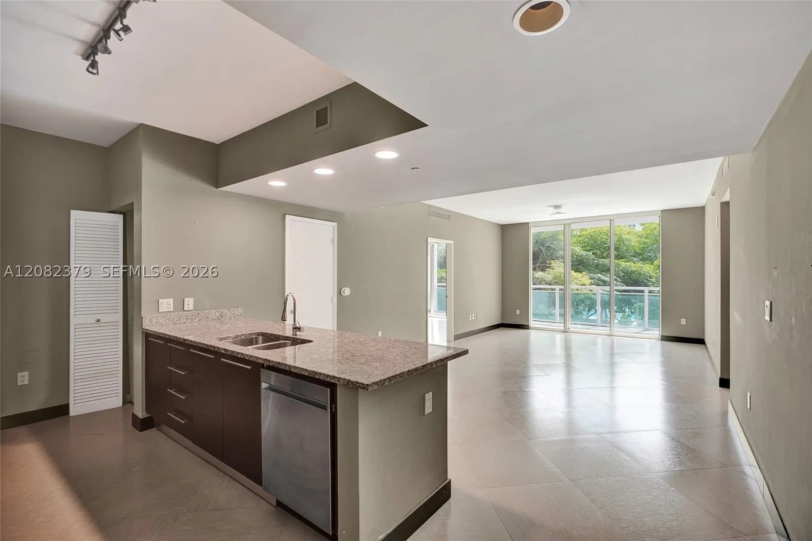 2-bedroom Condo — 951 Brickell Ave #1106, Miami, FL 33131
