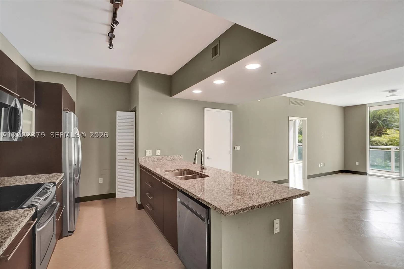 2-bedroom Condo — 951 Brickell Ave #1106, Miami, FL 33131