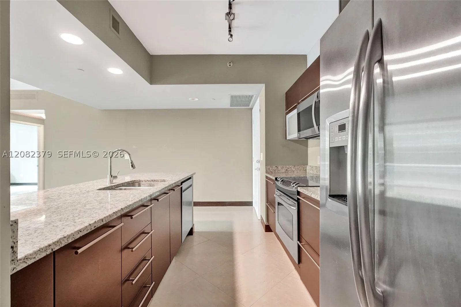 2-bedroom Condo — 951 Brickell Ave #1106, Miami, FL 33131