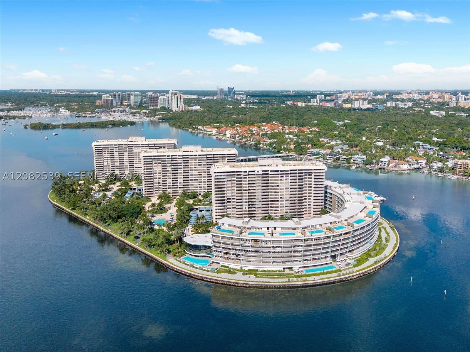 3+1 Condo — 2 Grove Isle Dr #B1709, Miami, FL 33133