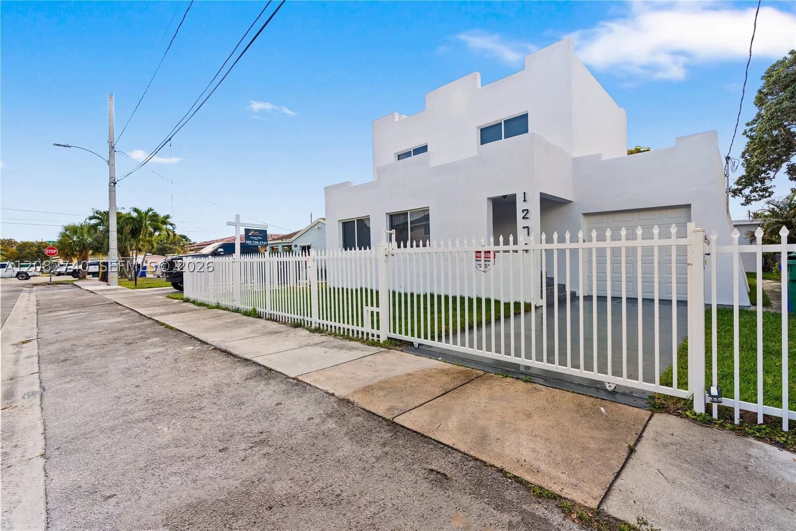 5+1 Müstakil ev — 1274 55th Ter, Miami, FL 33142