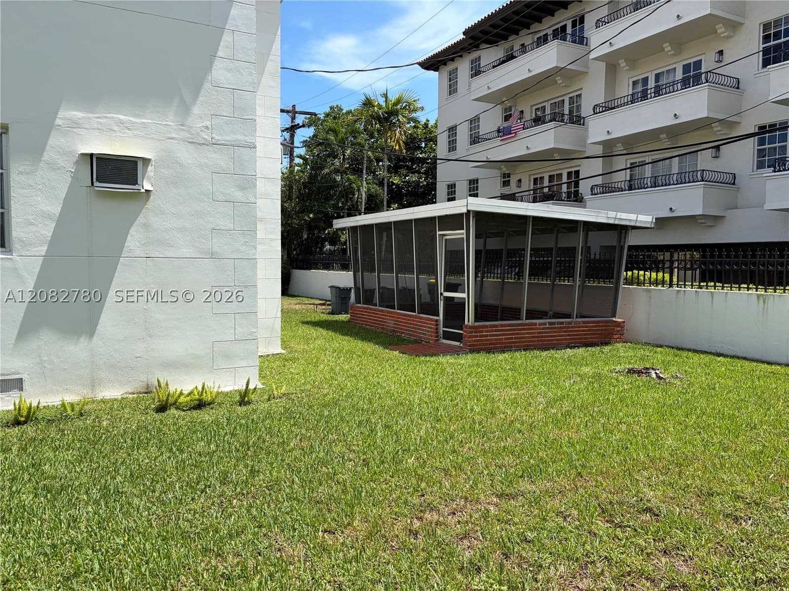 2+1 Condo — 16 Santillane Ave #4, Coral Gables, FL 33134