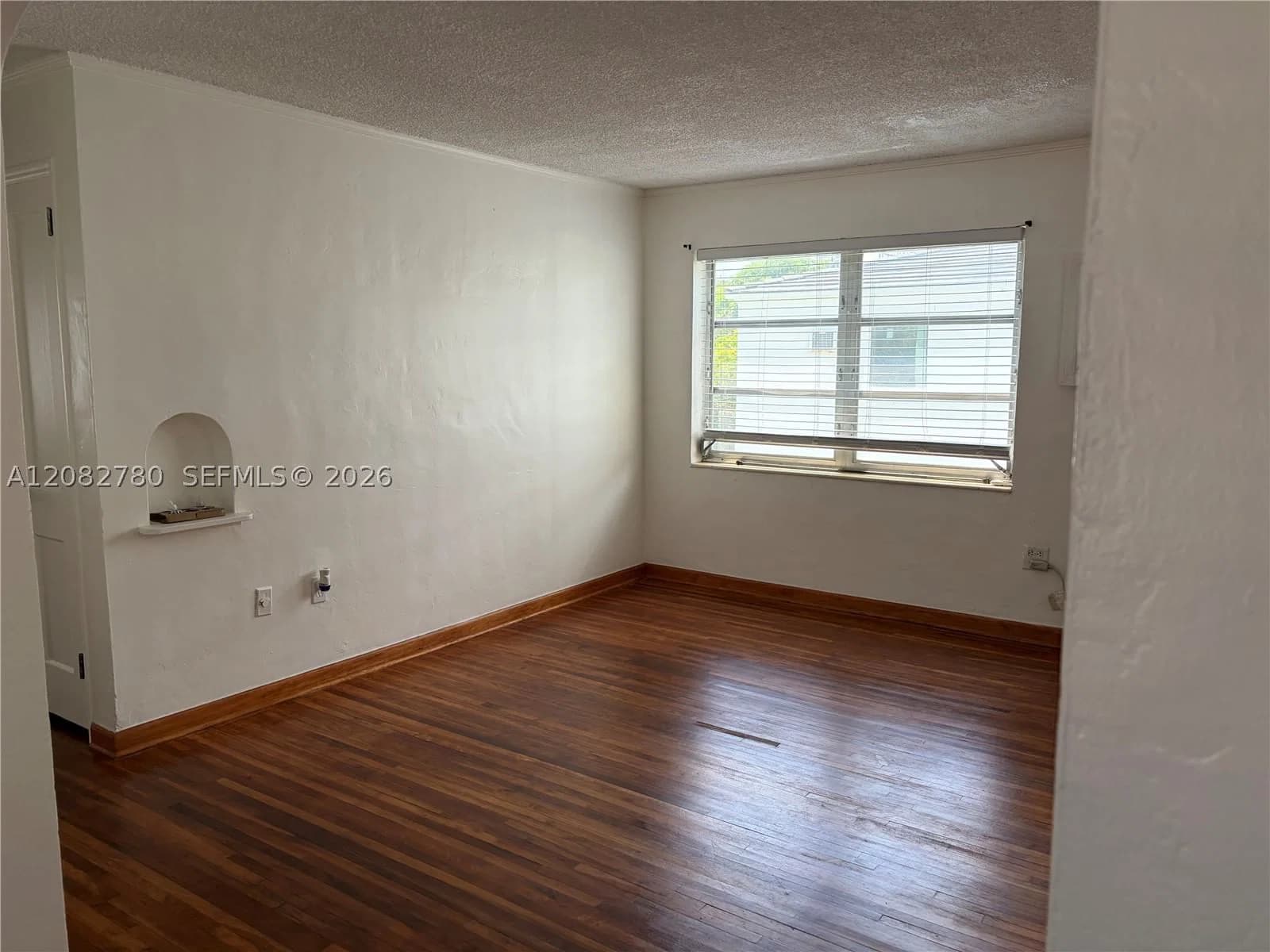 2+1 Condo — 16 Santillane Ave #4, Coral Gables, FL 33134