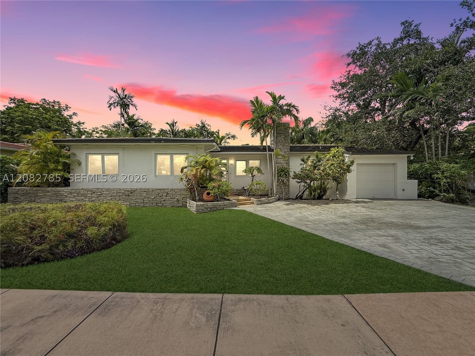 3+1 Müstakil ev — 3128 Coconut Grove Dr, Coral Gables, FL 33134