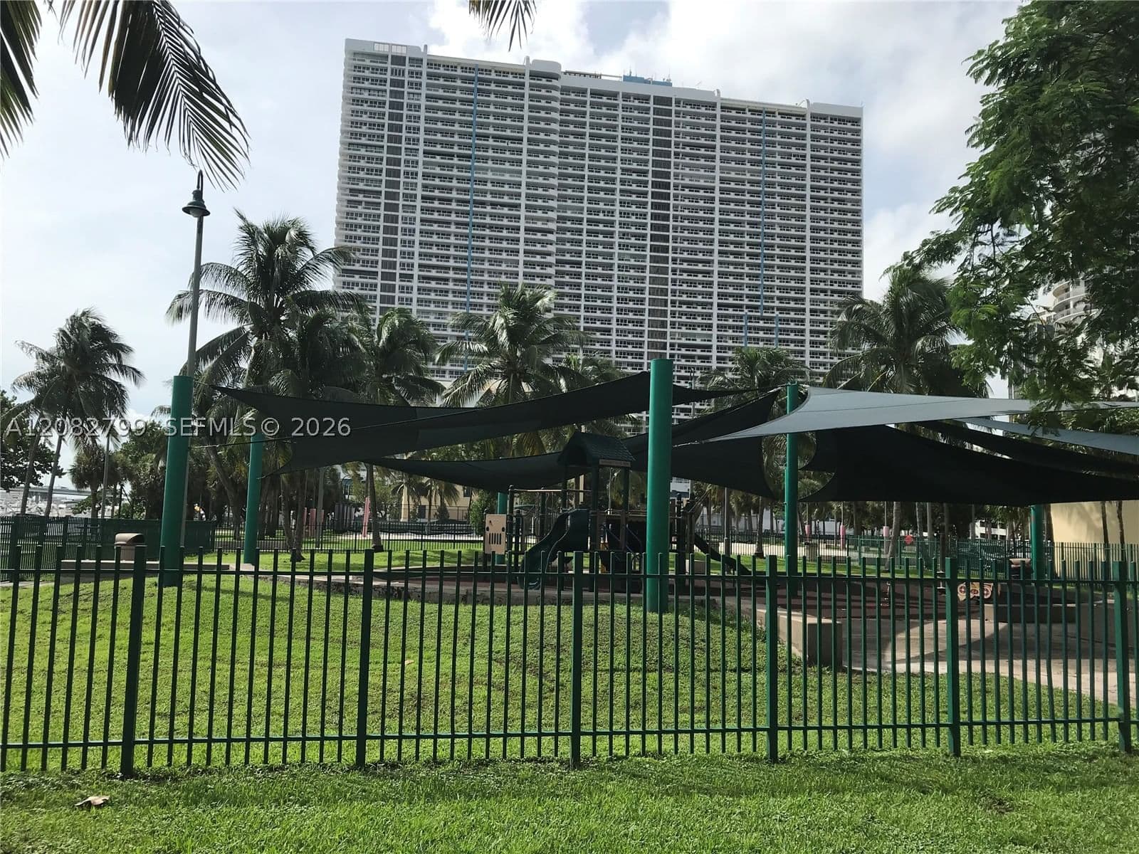 1-bedroom Condo — 1800 Bayshore Dr #2204, Miami, FL 33132