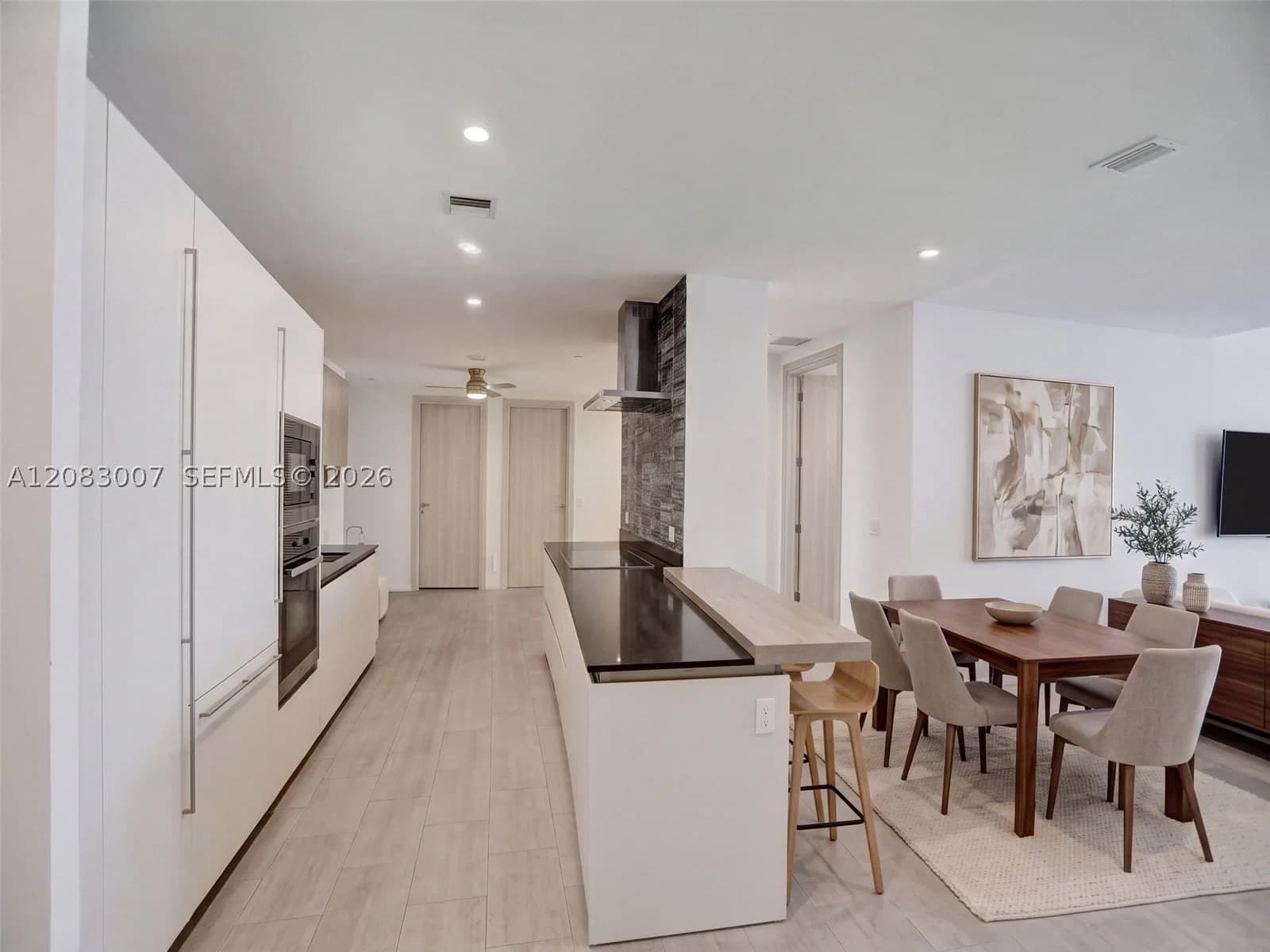 3+1 Condo — 1000 Brickell Plz #PH5103, Miami, FL 33131