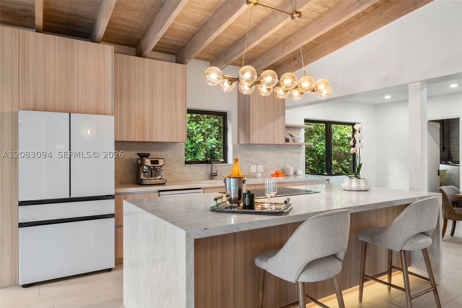 3+1 Müstakil ev — 815 91st Ter, Miami Shores, FL 33138