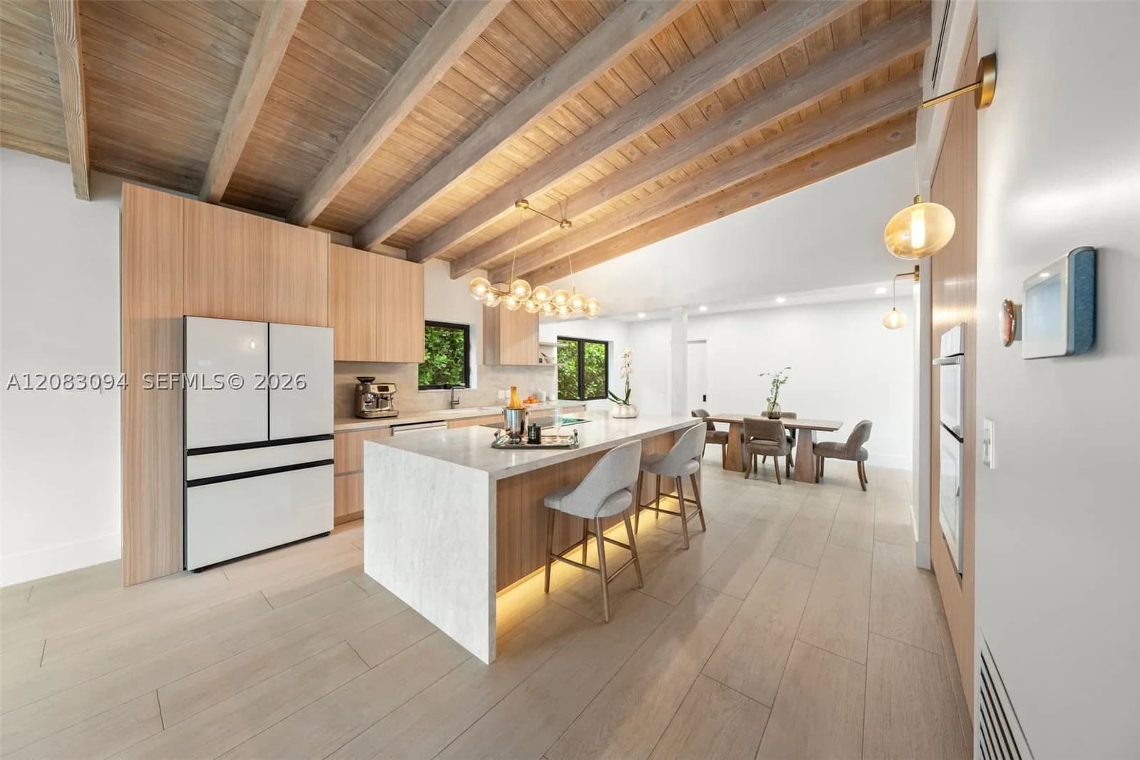 3+1 Müstakil ev — 815 91st Ter, Miami Shores, FL 33138