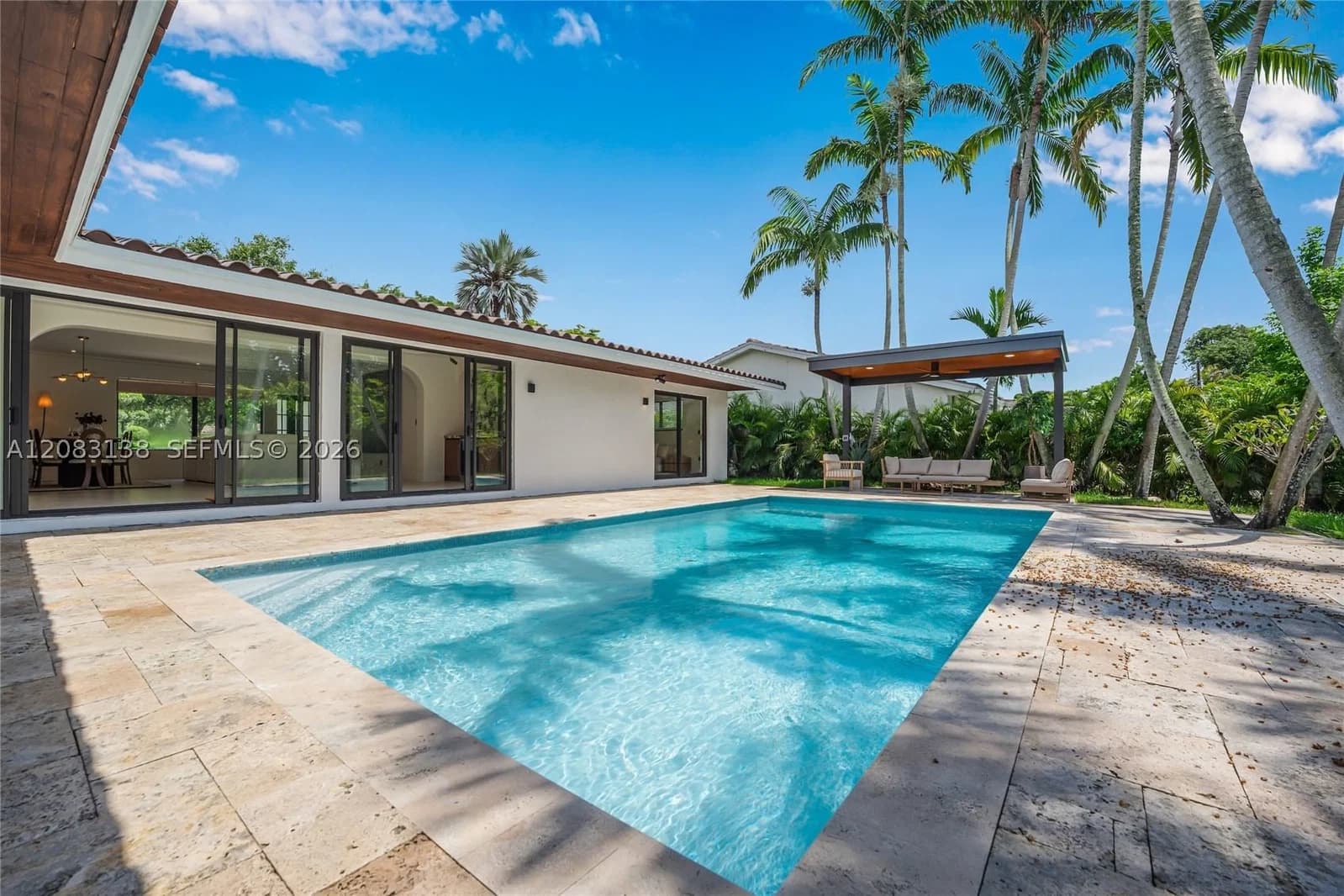 4+1 Müstakil ev — 430 Miller Rd, Coral Gables, FL 33146
