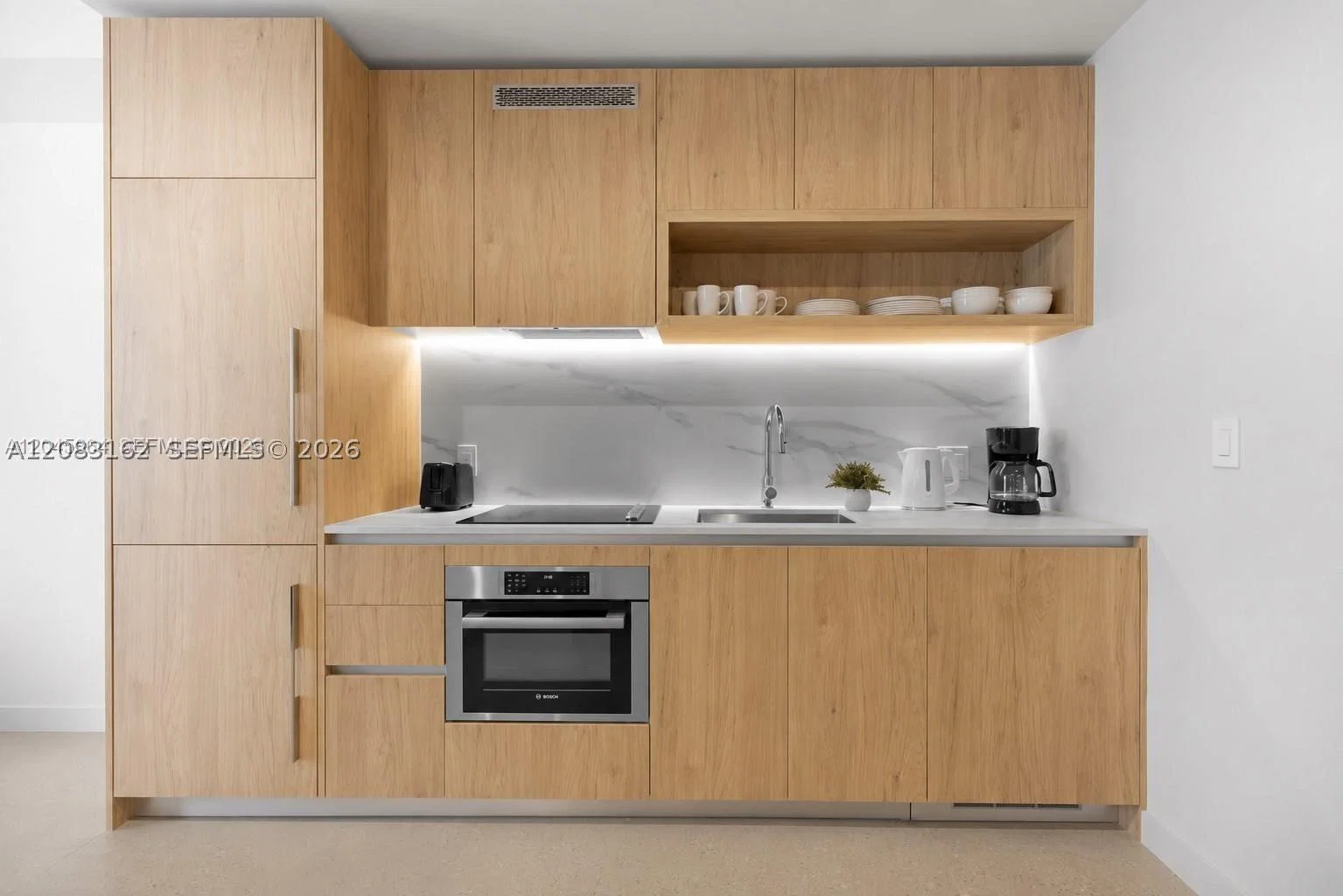 1-bedroom Condo — 11 6th St #1712, Miami, FL 33132