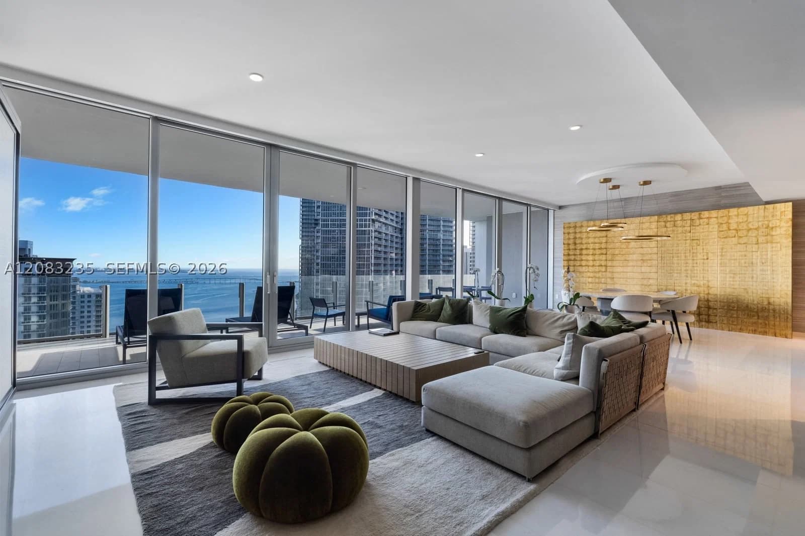 3+1 Condo — 300 BISCAYNE BOULEVARD WAY #3302E, Miami, FL 33131