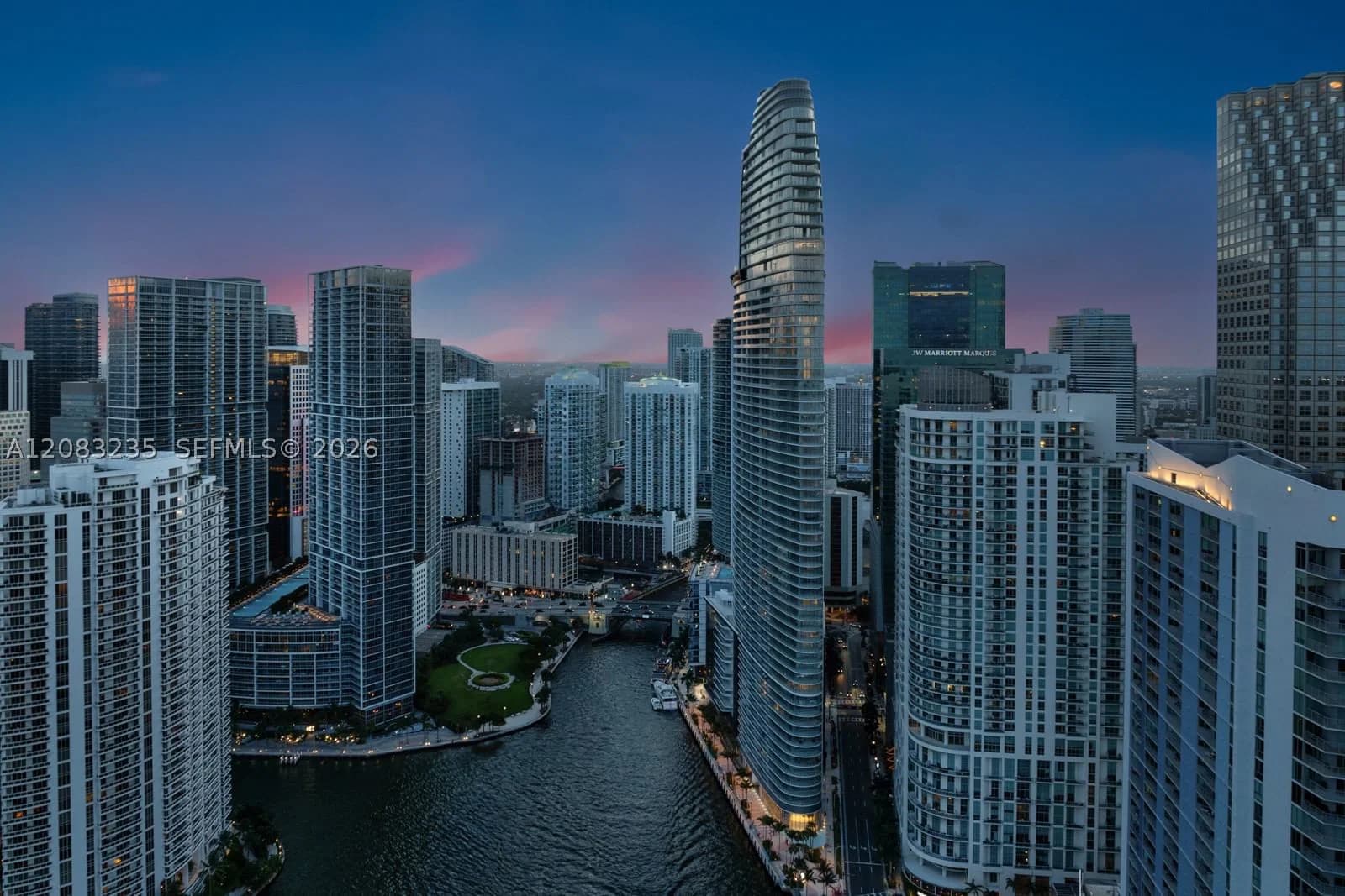 3+1 Condo — 300 BISCAYNE BOULEVARD WAY #3302E, Miami, FL 33131