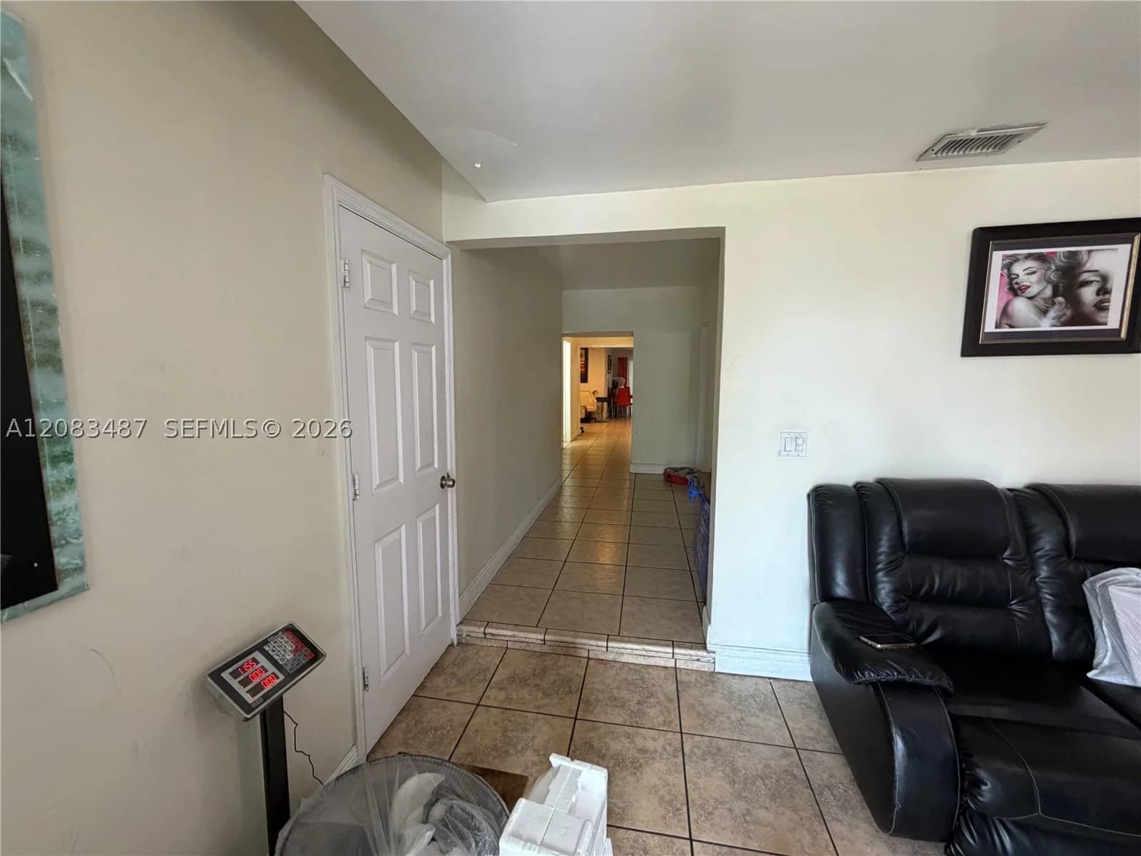 Dubleks — 3245 34th St, Miami, FL 33142