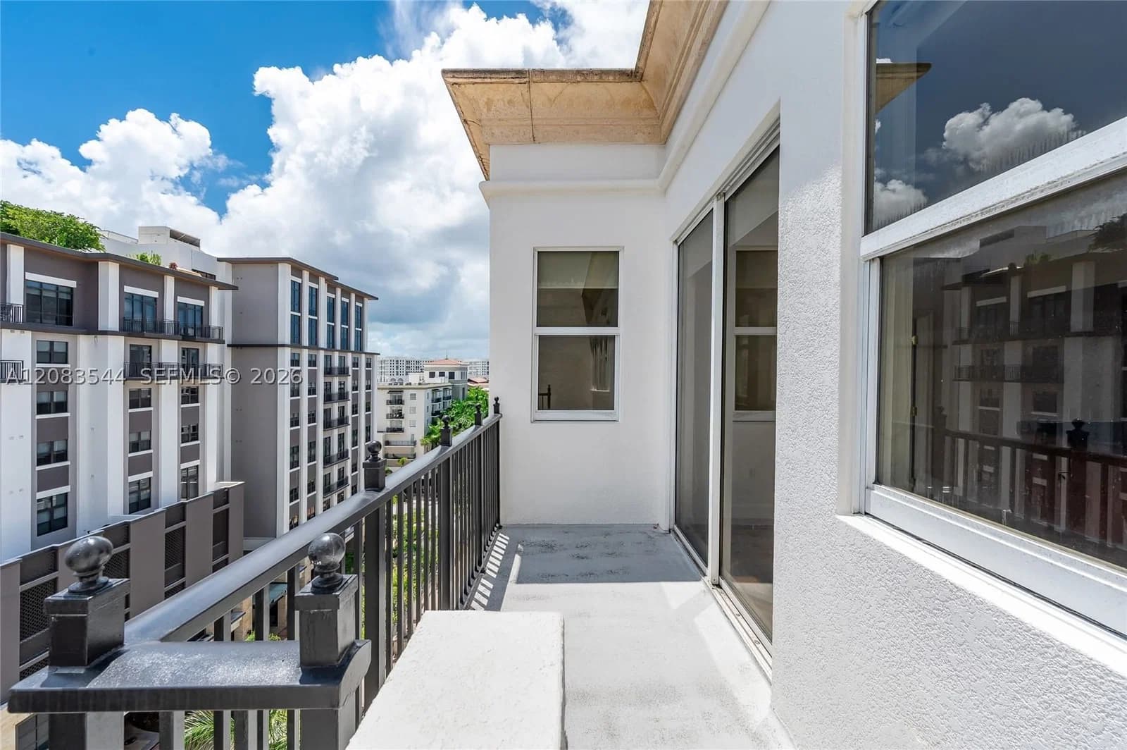 2+1 Condo — 4100 Salzedo St #919, Coral Gables, FL 33146