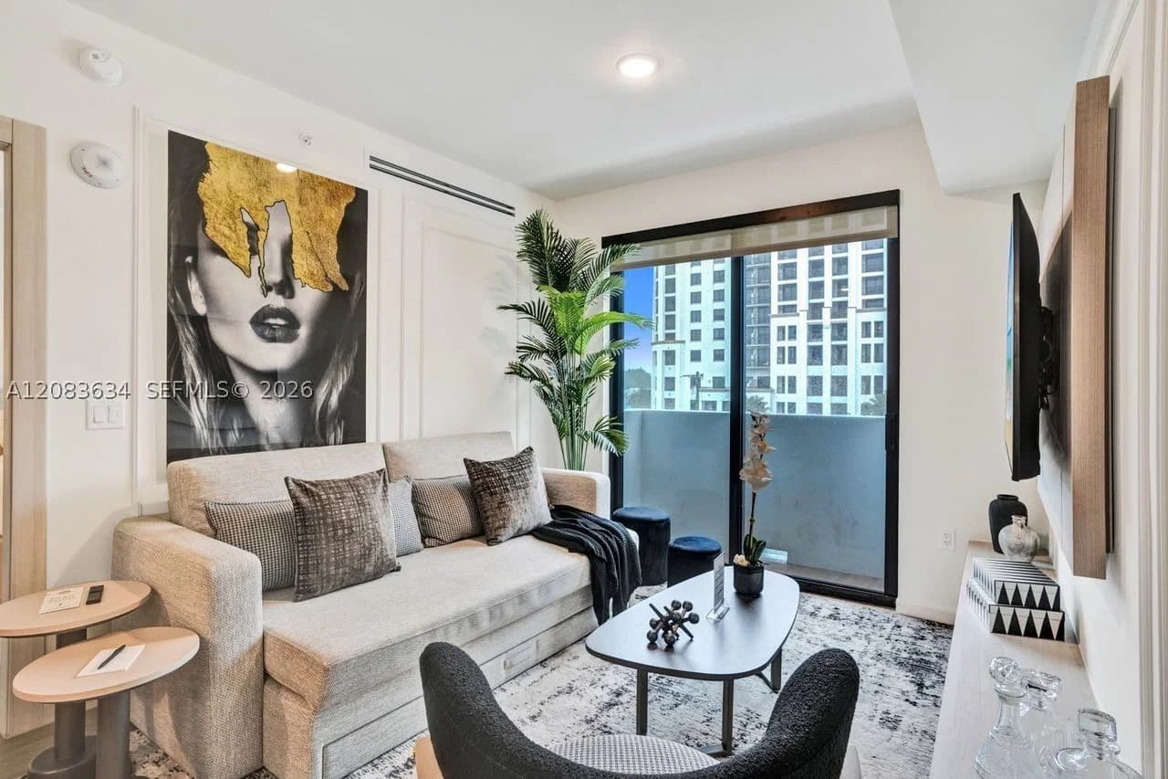 2+1 Condo — 4220 LAGUNA ST #403, Coral Gables, FL 33146