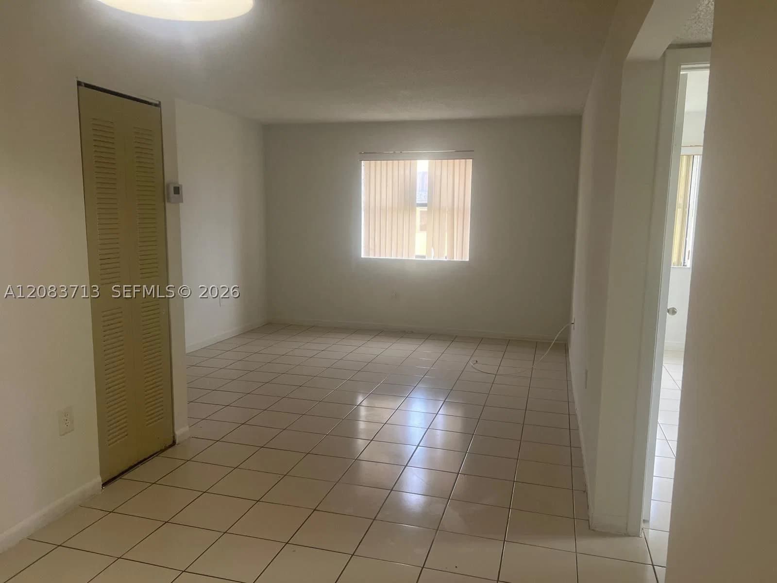 1-bedroom Condo — 560 114th Ave #204, Sweetwater, FL 33172