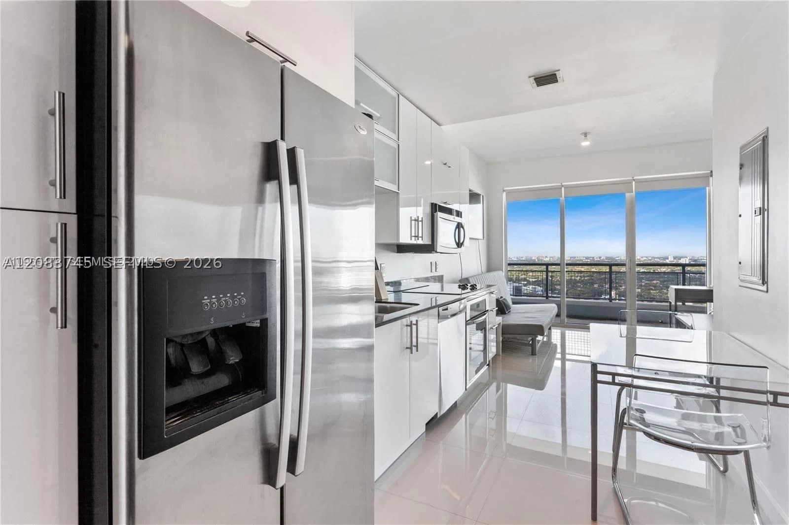 Condo — 60 13th St #2219, Miami, FL 33130