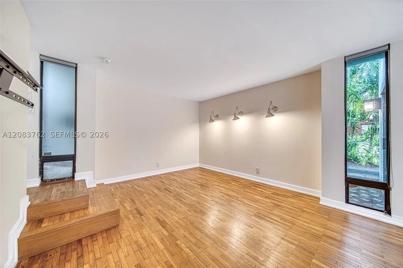 2+1 Townhouse — 3028 Day Ave #3028, Miami, FL 33133