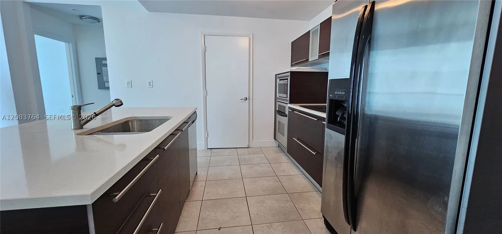 1+1 Condo — 1900 Bayshore Dr #1617, Miami, FL 33132