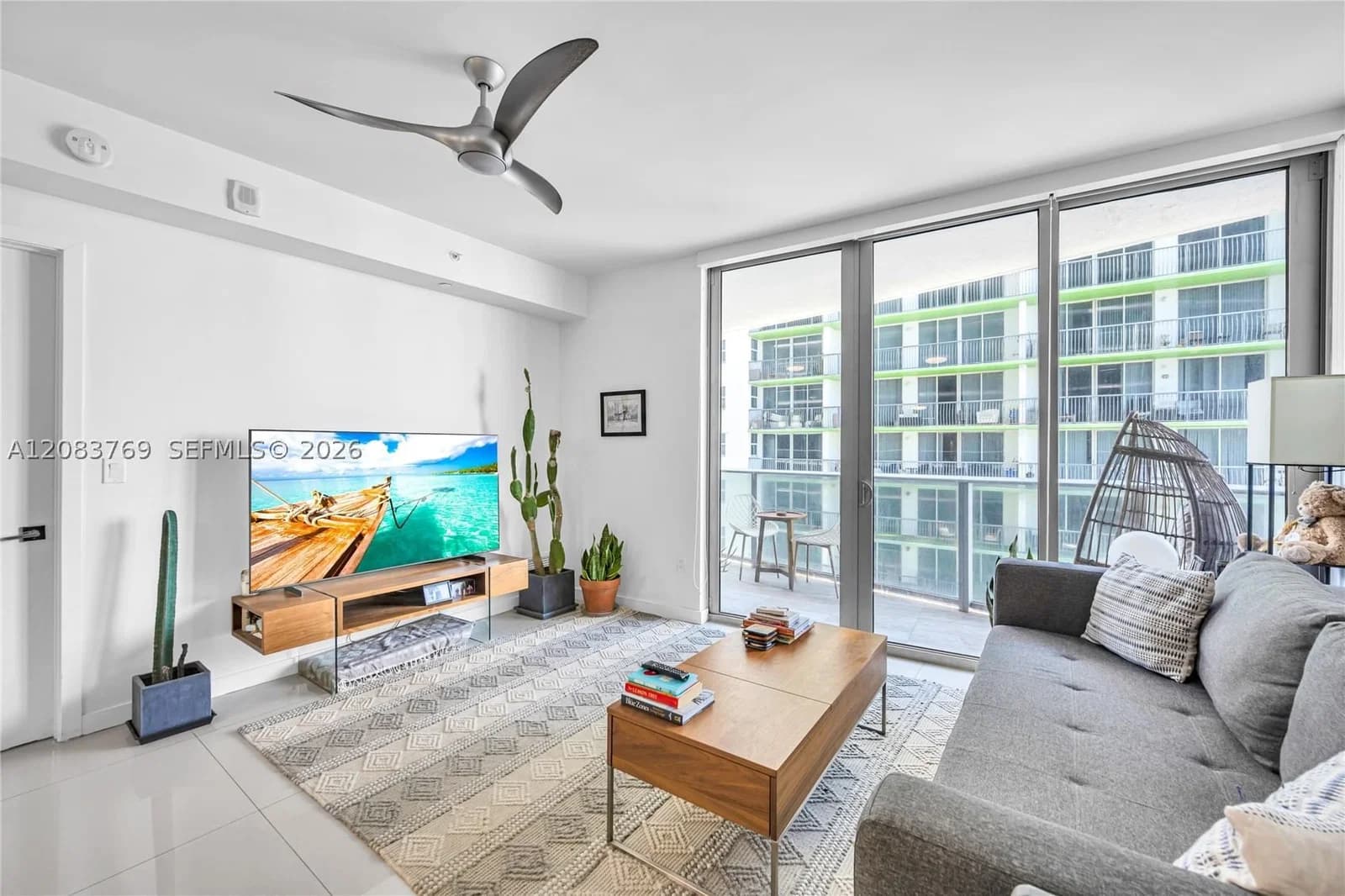 1+1 Condo — 488 18th St #2902, Miami, FL 33132