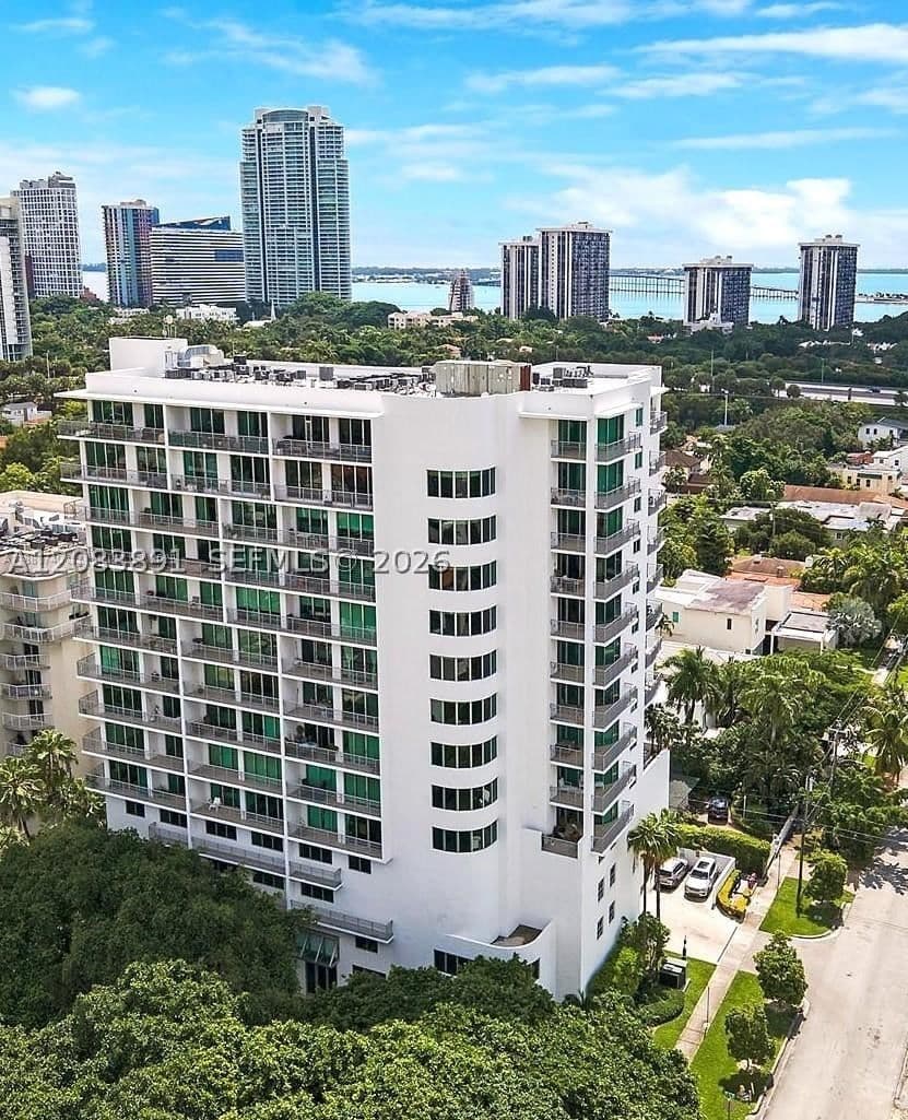 2+1 Condo — 2021 3rd Ave #1102, Miami, FL 33129