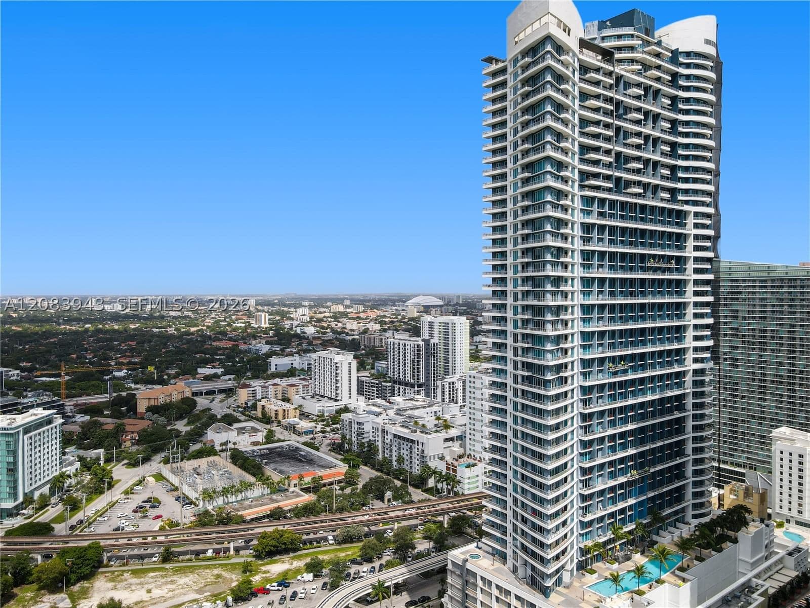 1-bedroom Condo — 60 13th St #1422, Miami, FL 33130