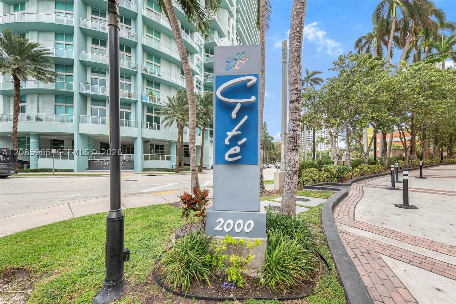 1+1 Condo — 2000 Bayshore Dr #408, Miami, FL 33137