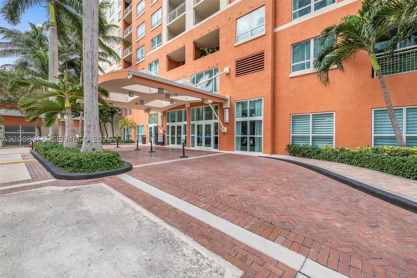 1+1 Condo — 2000 Bayshore Dr #408, Miami, FL 33137
