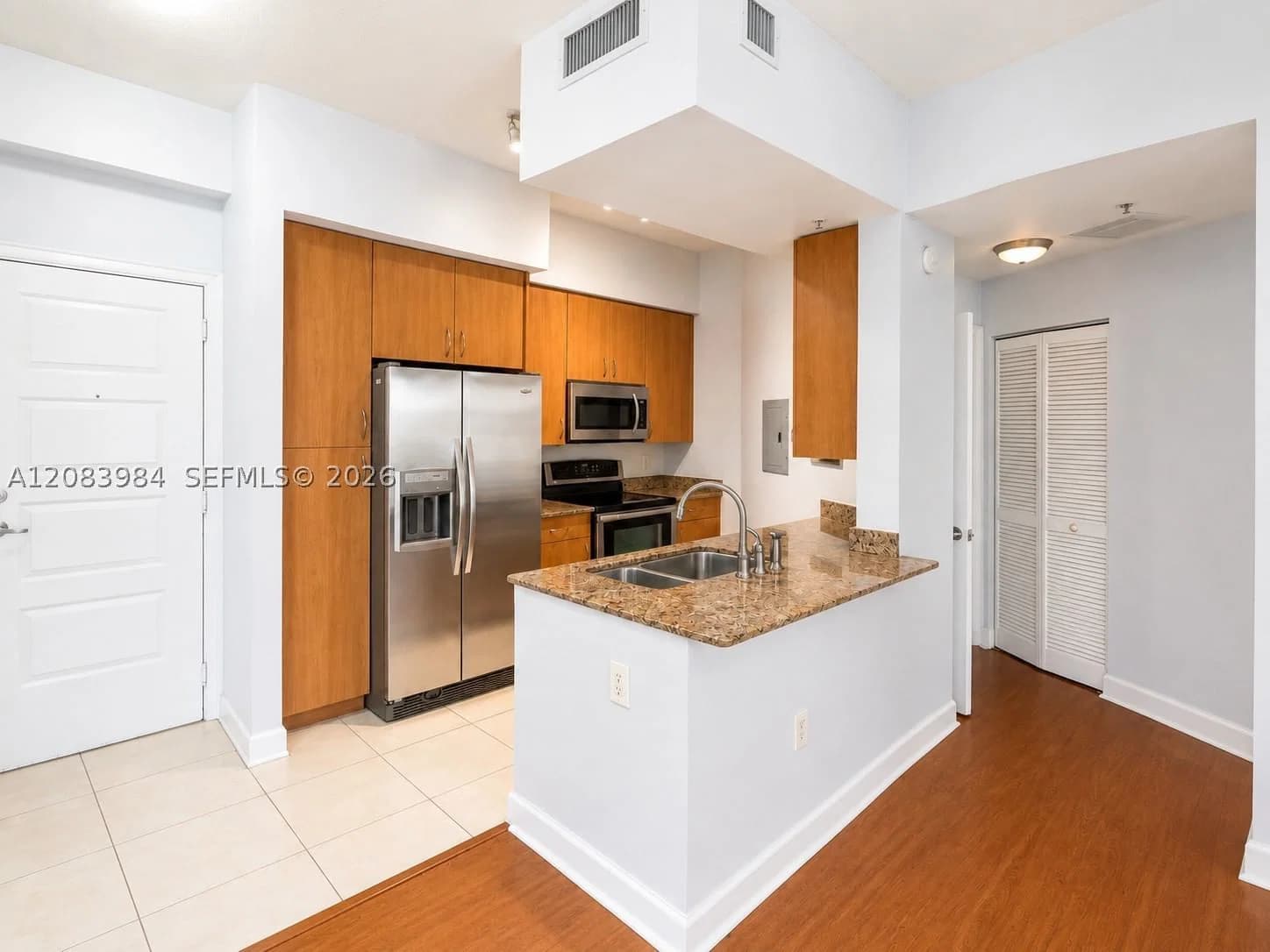 1+1 Condo — 1830 Radius Dr #1102, Hollywood, FL 33020