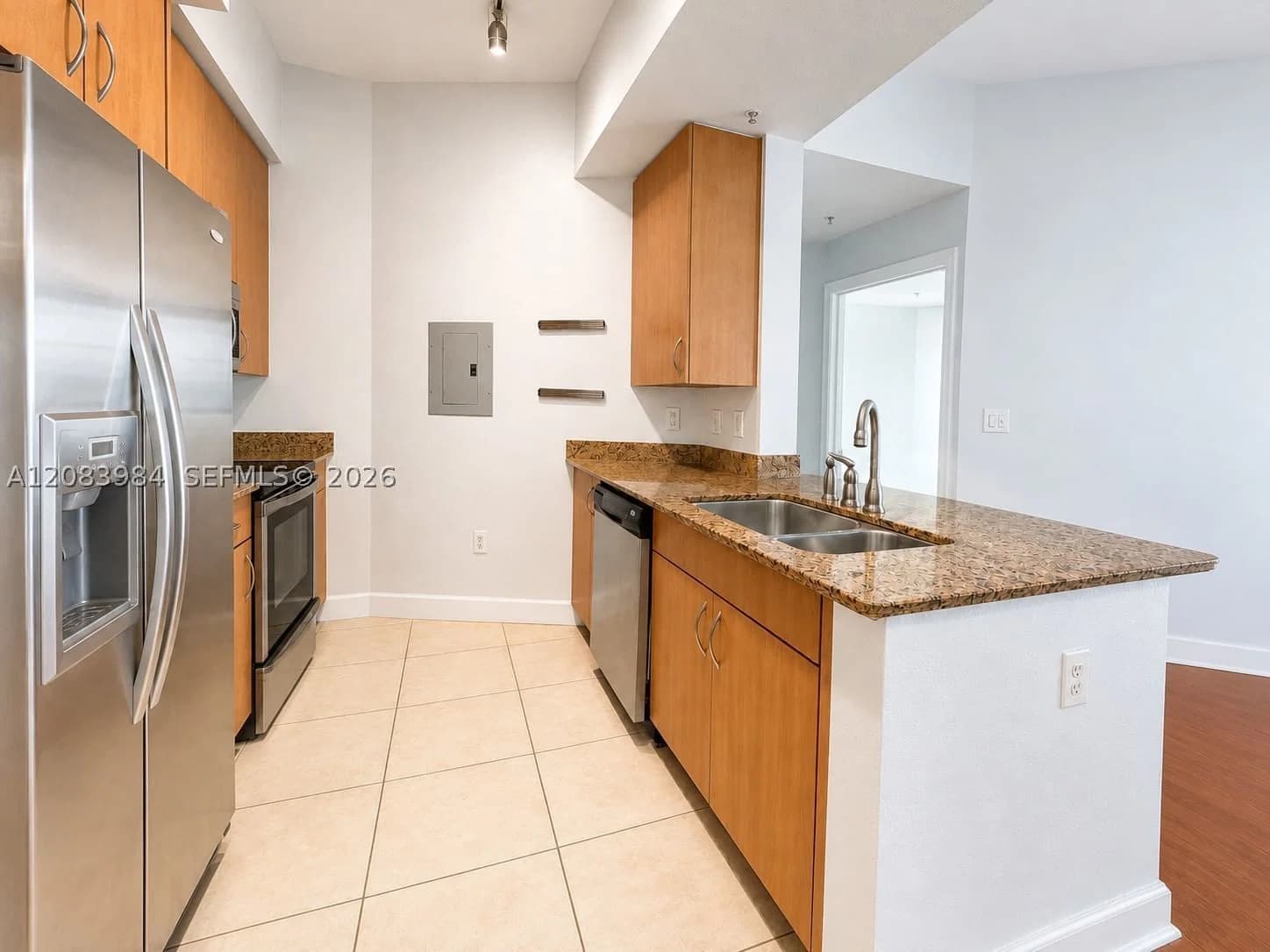1+1 Condo — 1830 Radius Dr #1102, Hollywood, FL 33020