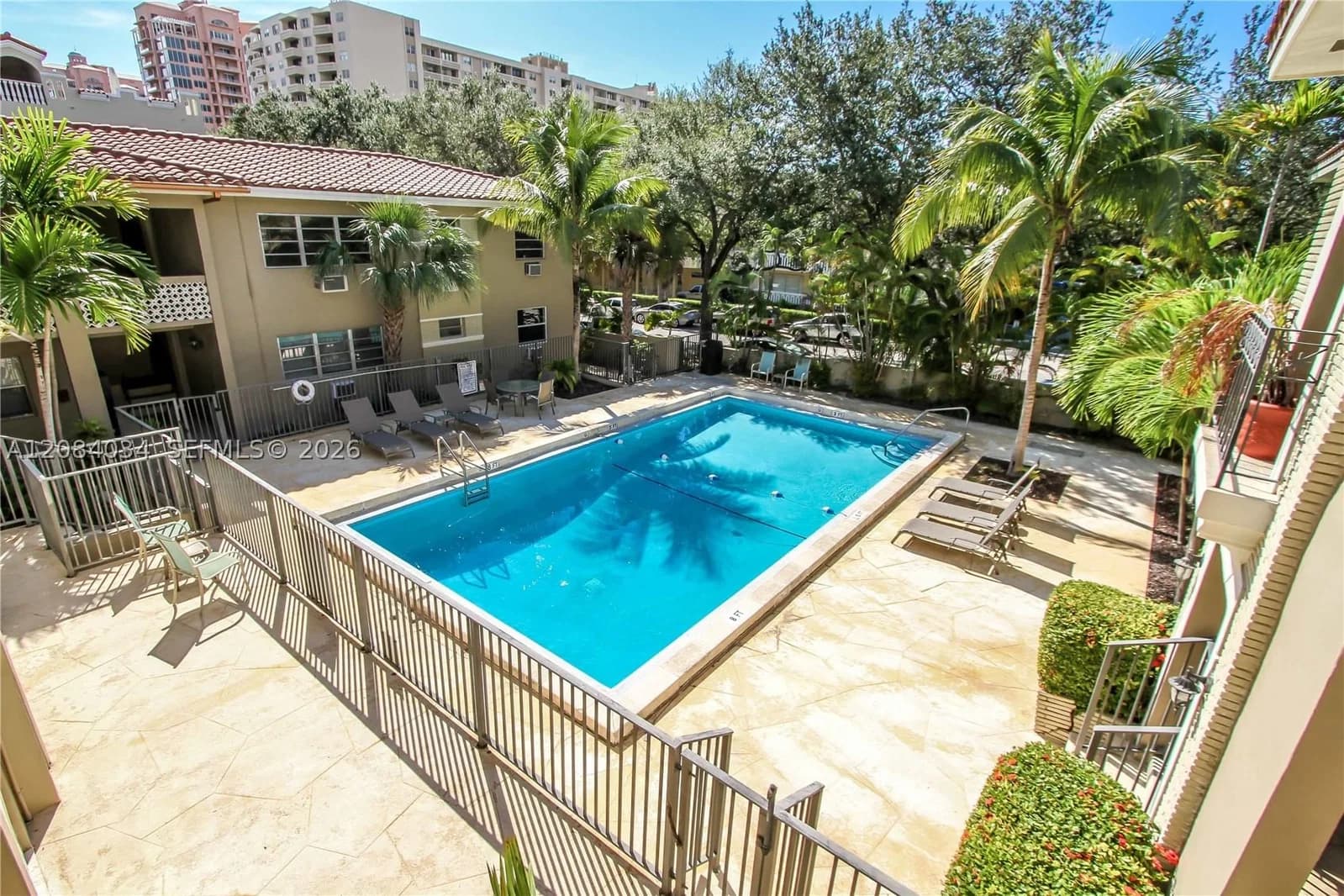 2+1 Daire — 125 Edgewater Dr #14, Coral Gables, FL 33133