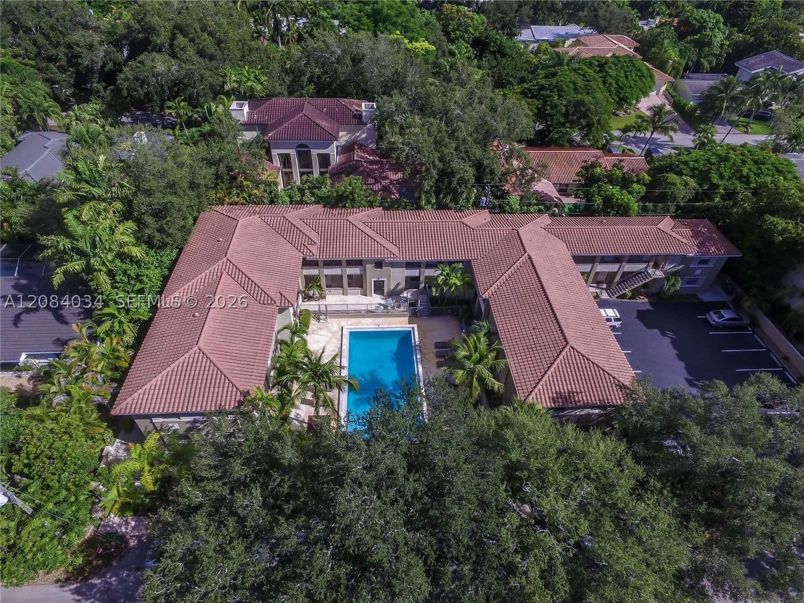 2+1 Daire — 125 Edgewater Dr #14, Coral Gables, FL 33133