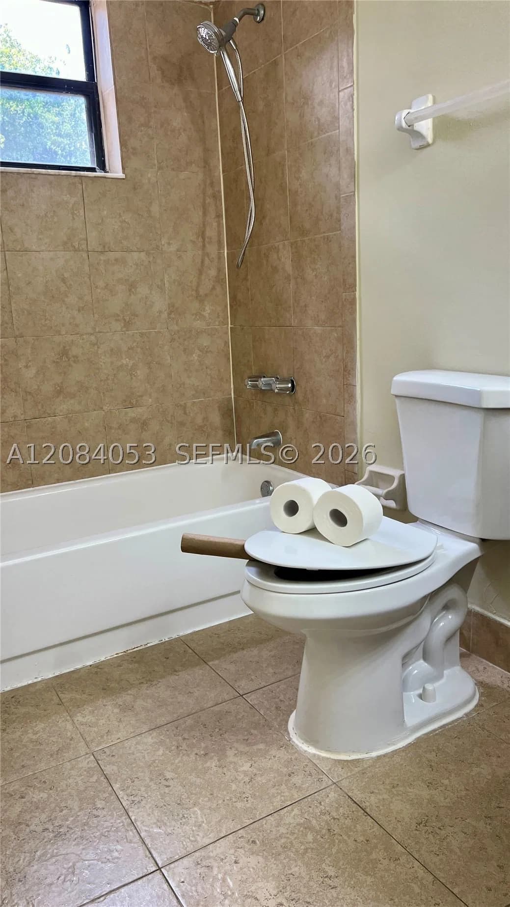1-bedroom Condo — 686 114th Ave #101, Sweetwater, FL 33172