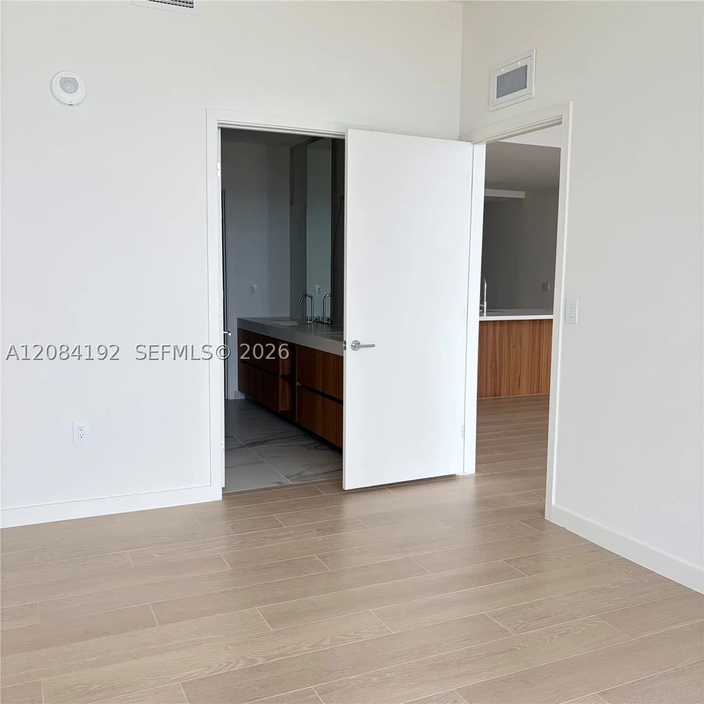 2+1 Condo — 1400 Biscayne Blvd #2003, Miami, FL 33132