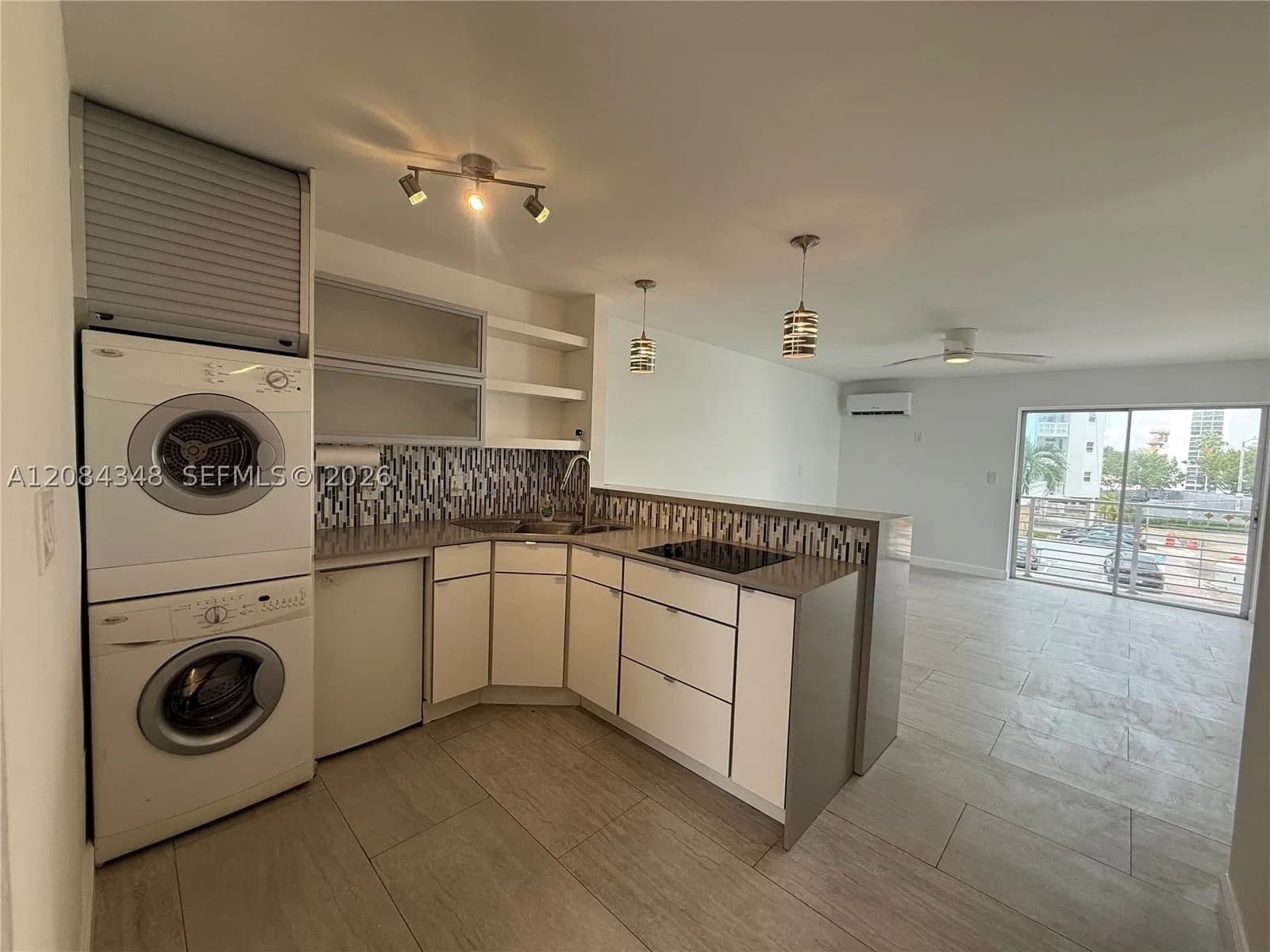 Condo — 1441 Lincoln Rd #317, Miami Beach, FL 33139