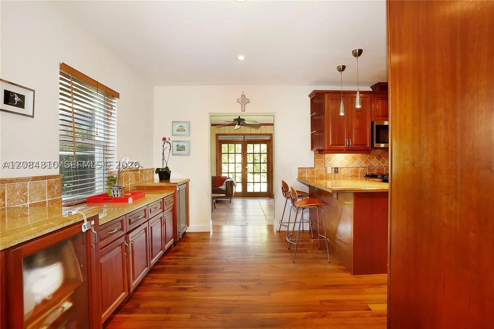 3+1 Müstakil ev — 537 Zamora Ave, Coral Gables, FL 33134