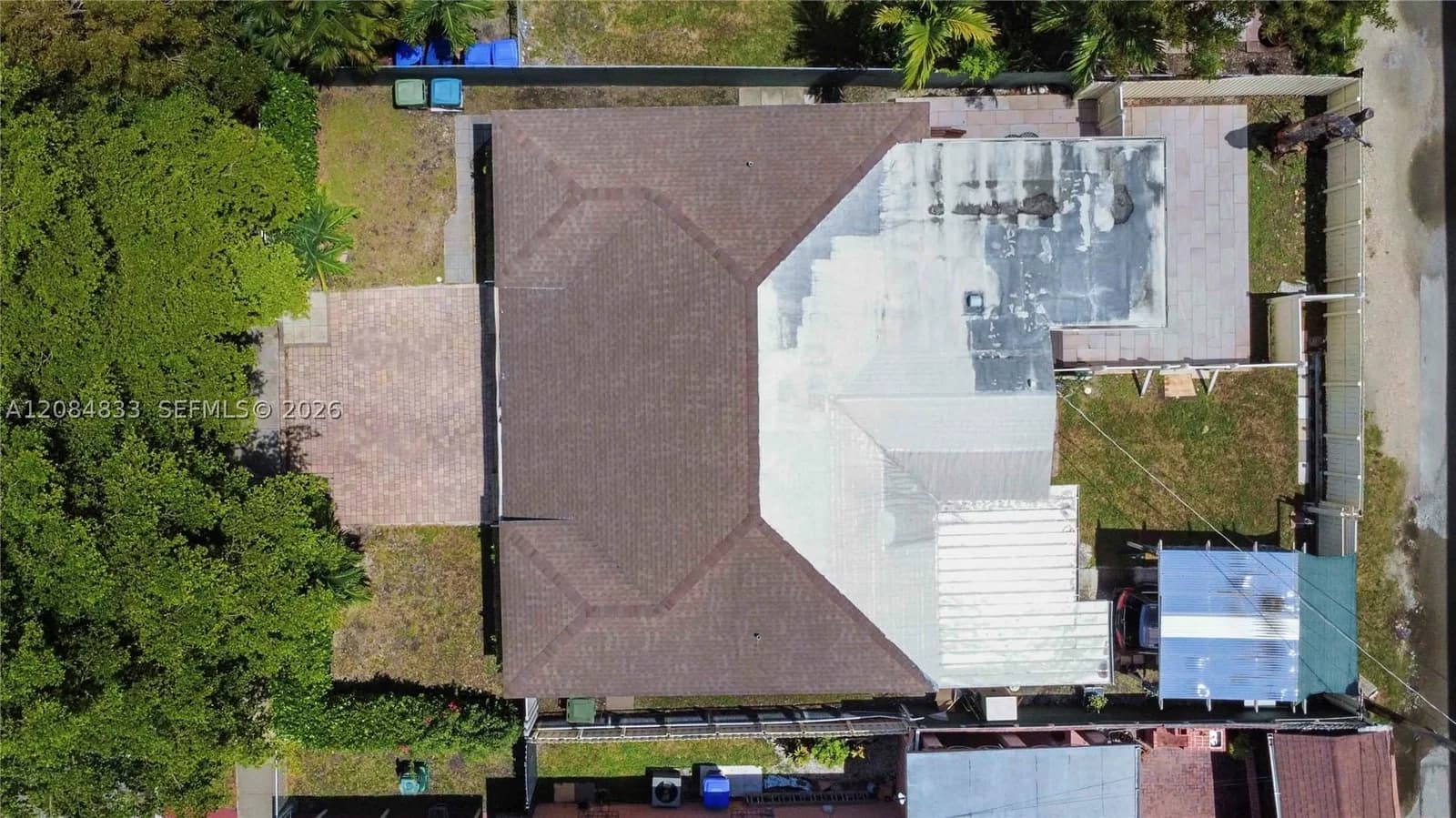 5+1 Müstakil ev — 2532 27TH ST, Miami, FL 33133