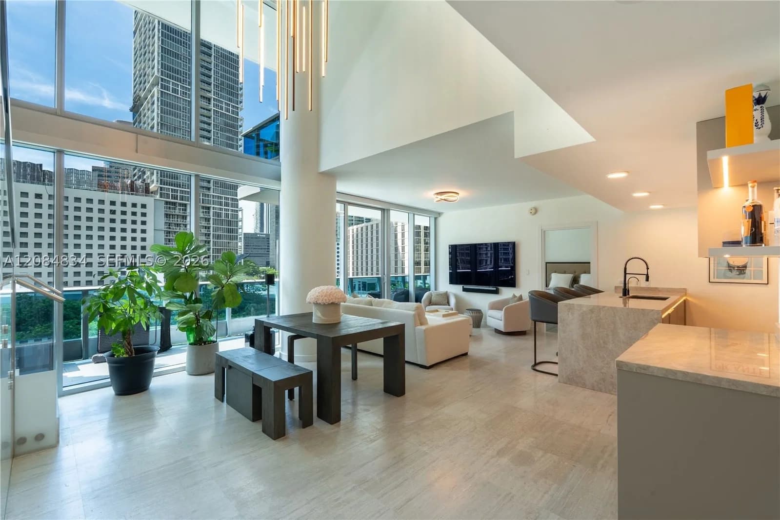 2+1 Townhouse — 200 Biscayne Blvd Way #508, Miami, FL 33131