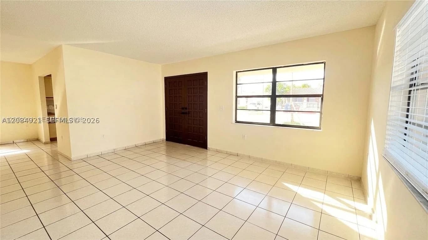3+1 Mülk — 2820 25th St #2820, Miami, FL 33133