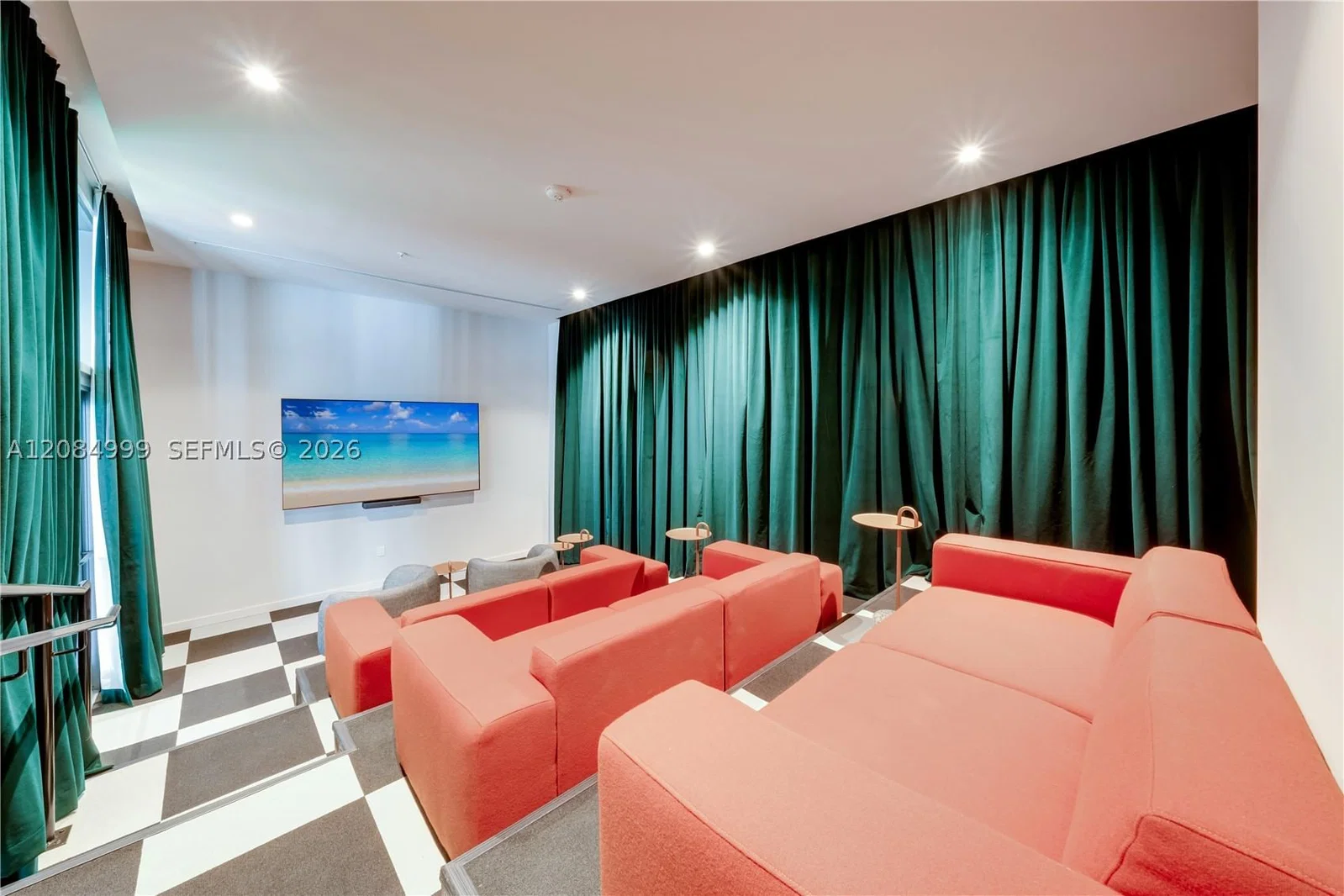 1-bedroom Condo — 11 6th St #1512, Miami, FL 33132