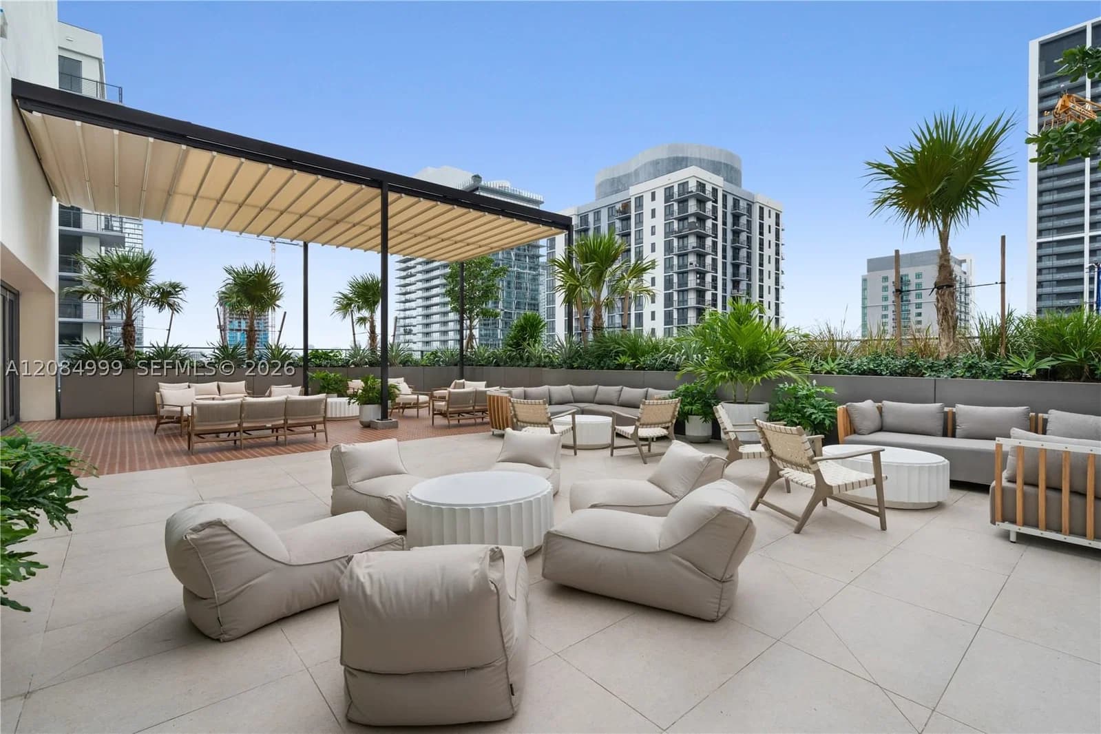 1-bedroom Condo — 11 6th St #1512, Miami, FL 33132