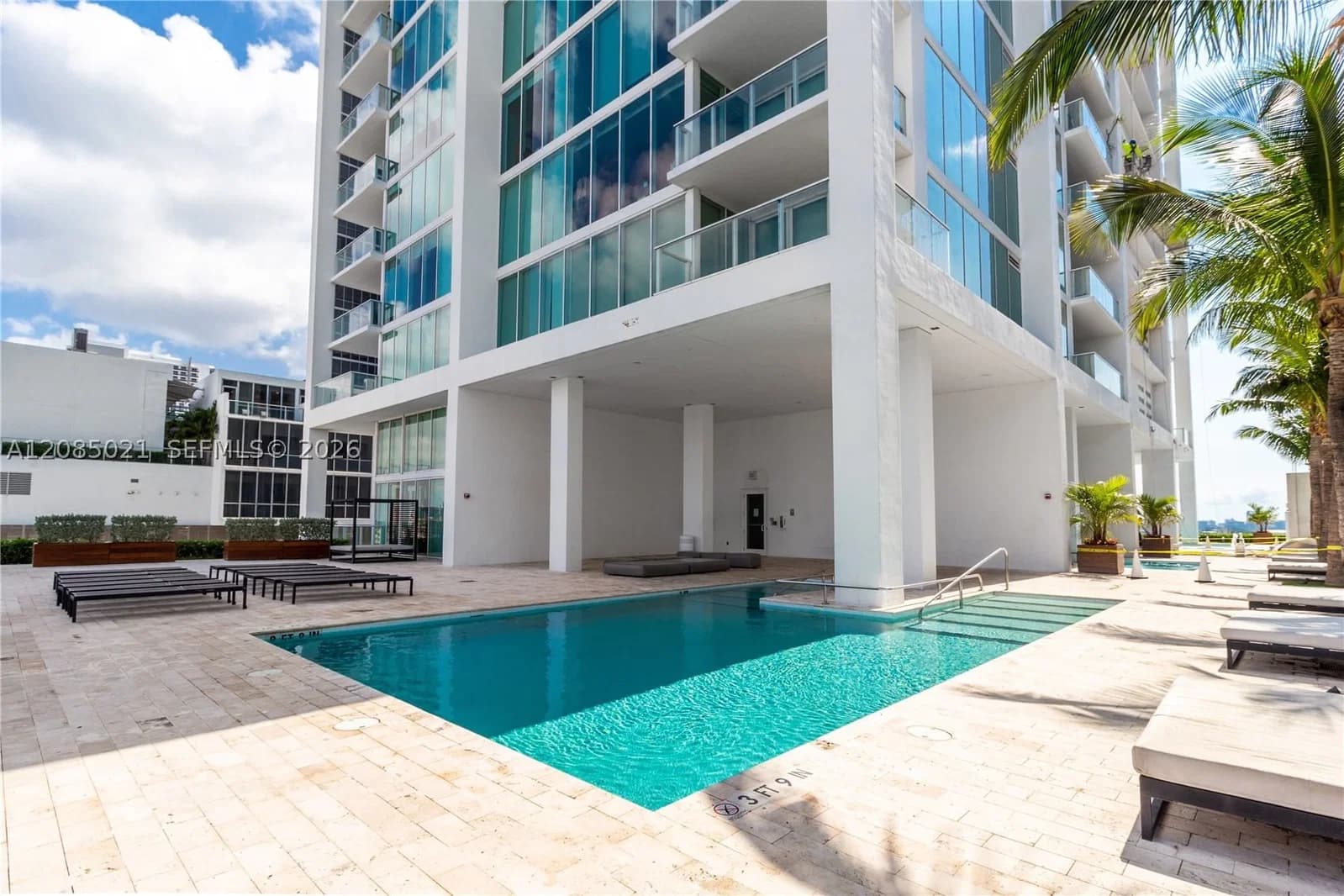 2+1 Condo — 1040 Biscayne Blvd #1806, Miami, FL 33132