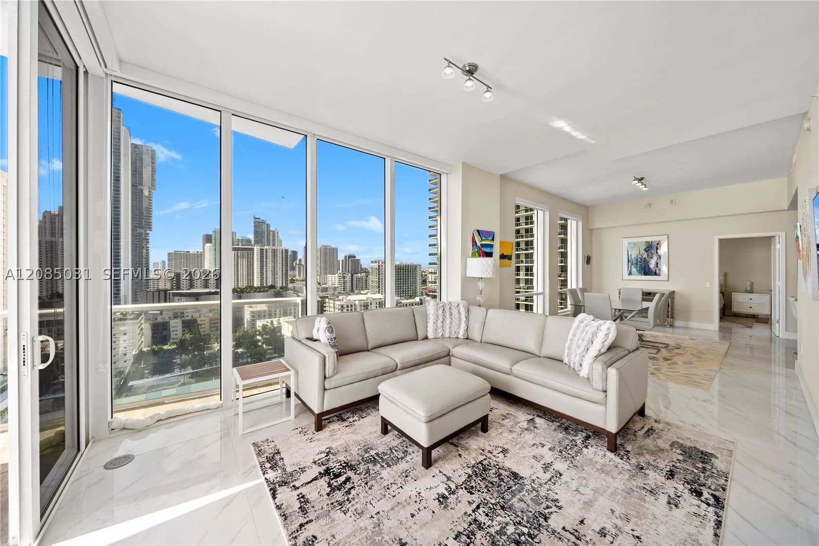 2+1 Condo — 601 27th St #1808, Miami, FL 33137