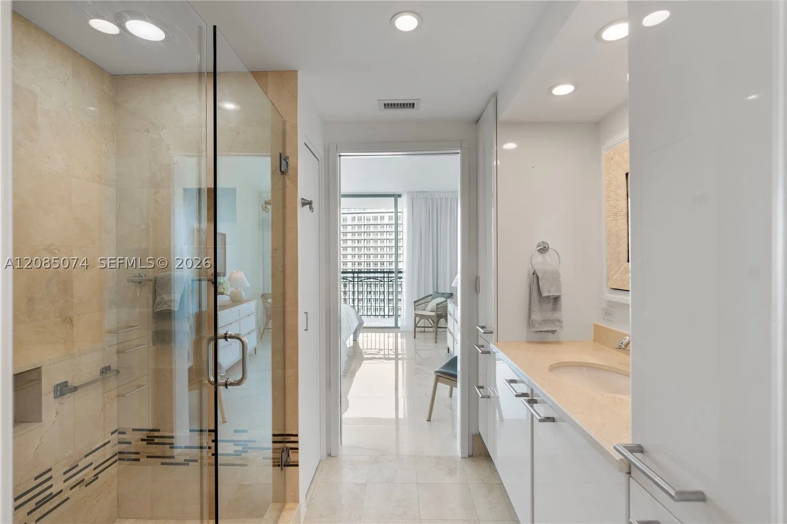 1+1 Condo — 3350 27th Ave #1807, Coconut Grove, FL 33133