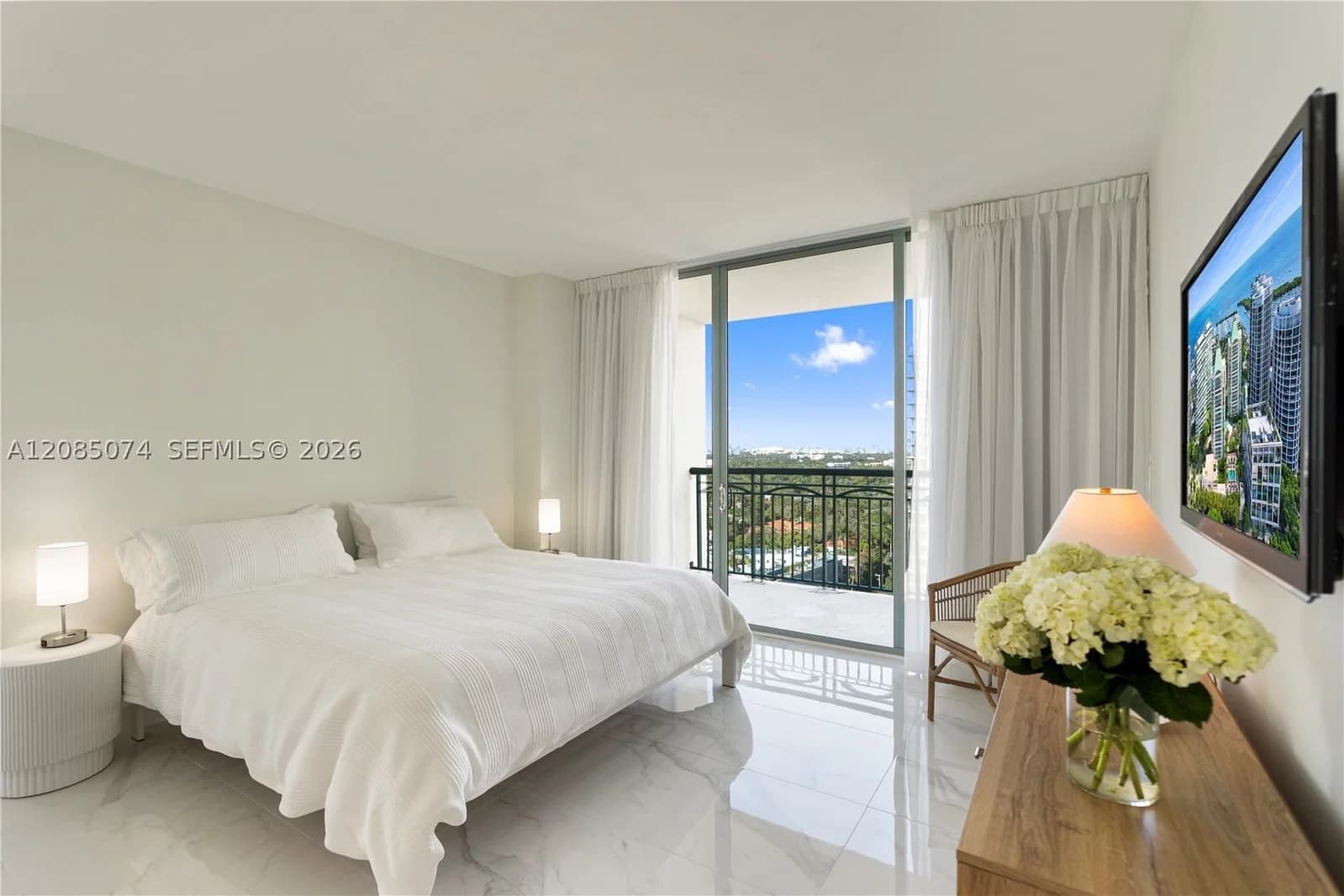 1+1 Condo — 3350 27th Ave #1807, Coconut Grove, FL 33133