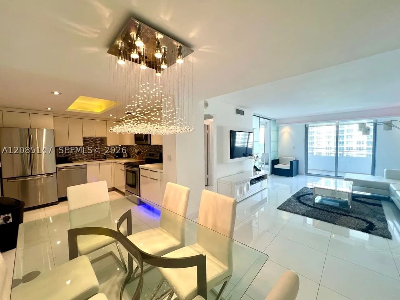 2+1 Condo — 5555 Collins Ave #9Y, Miami Beach, FL 33140