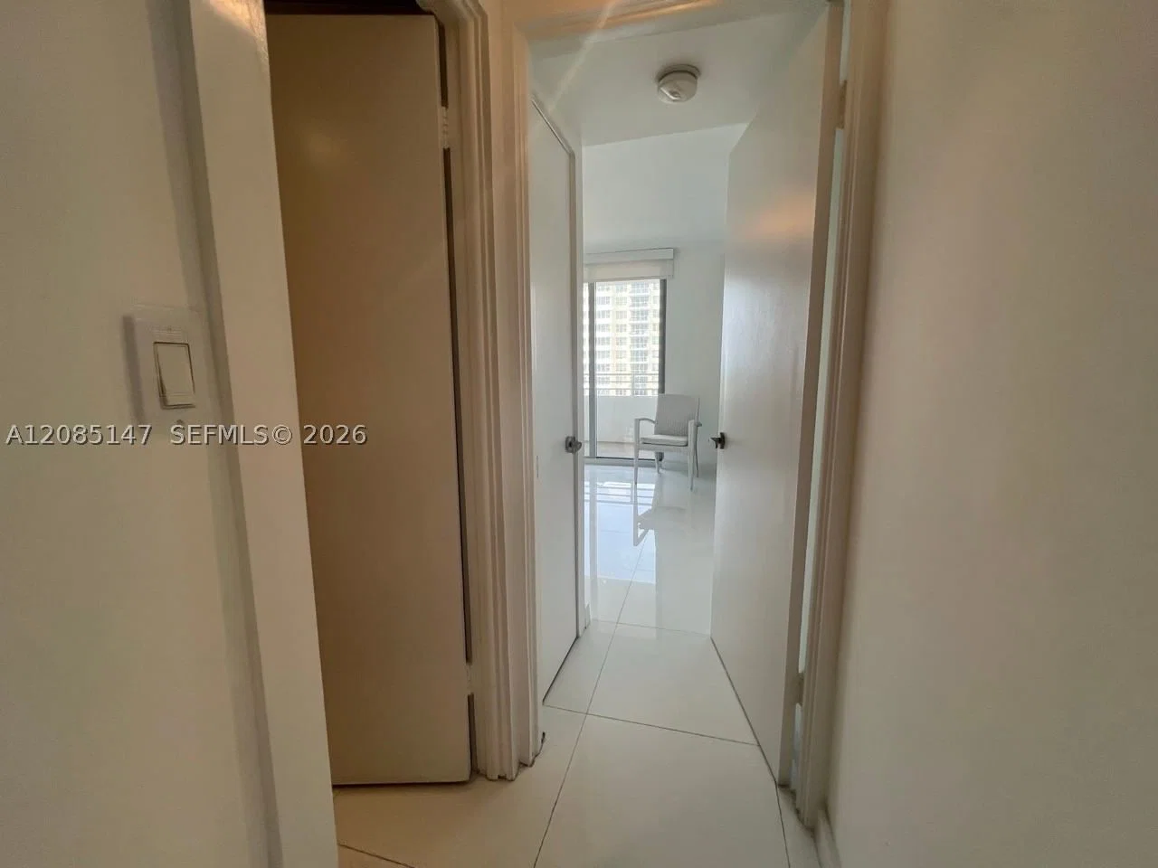2+1 Condo — 5555 Collins Ave #9Y, Miami Beach, FL 33140
