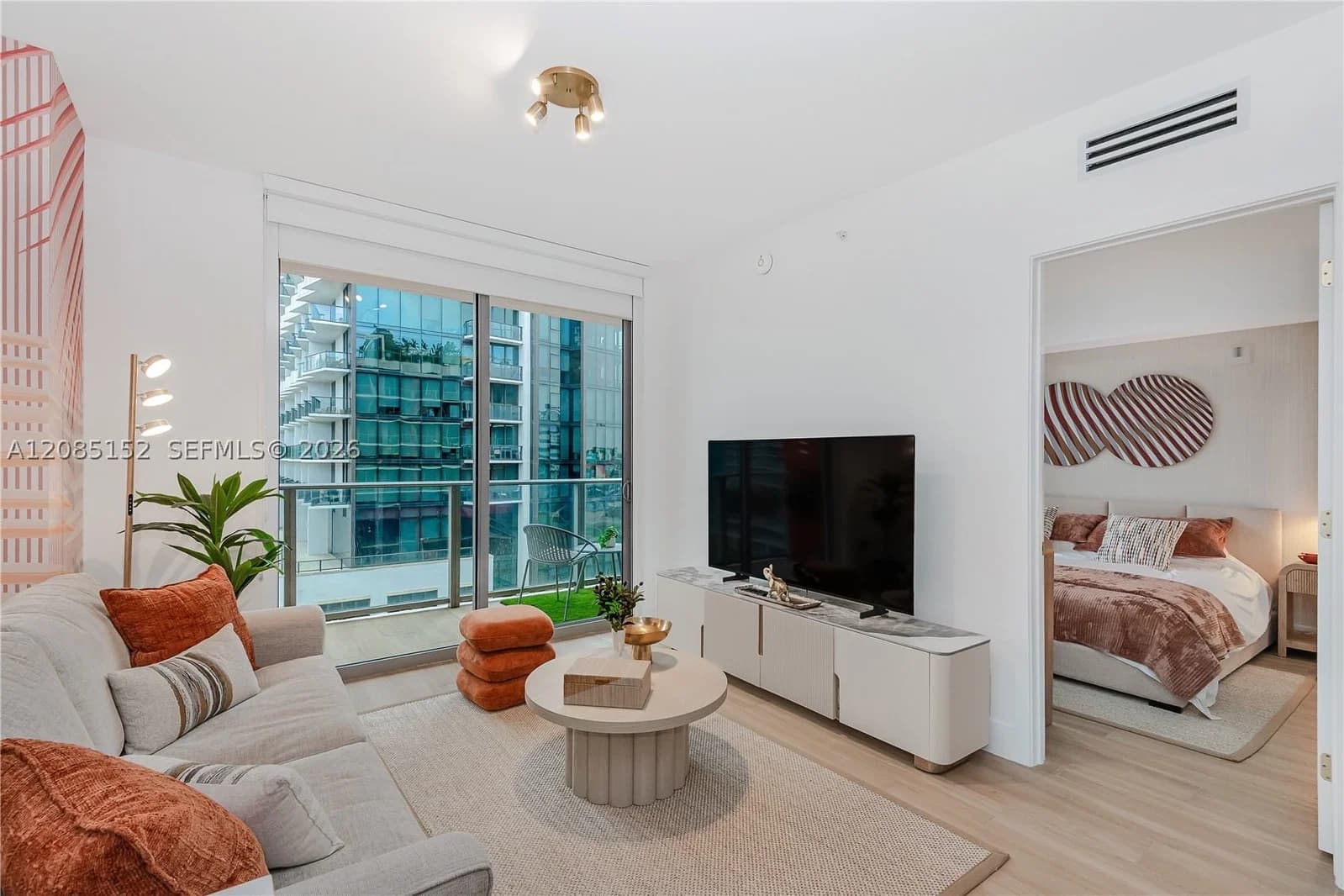 The Standard Residences — ilan fotoğrafı
